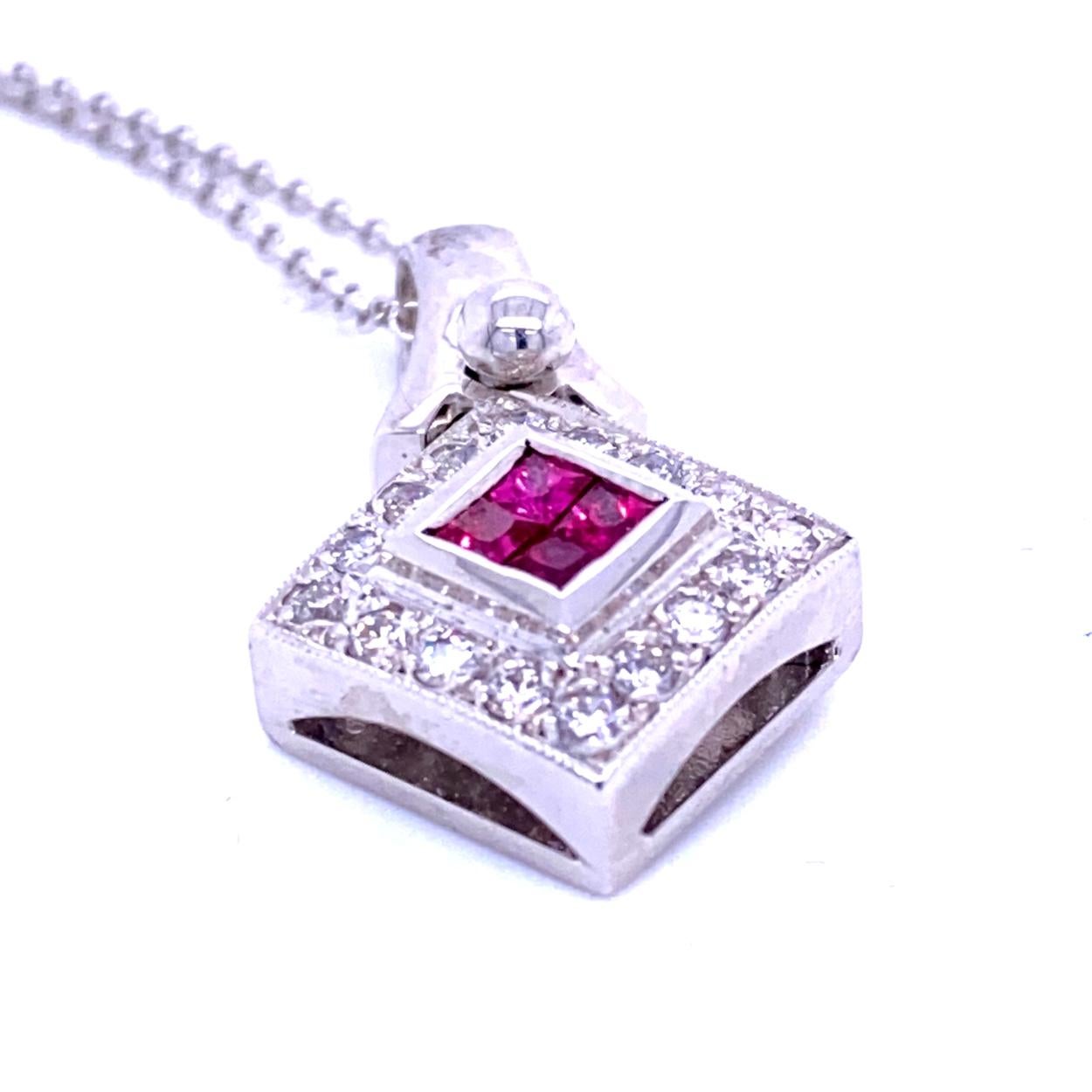 Contemporary 0.39 Carat Diamond/0.40 Carat Rubies 18 Karat Gold Pendant For Sale