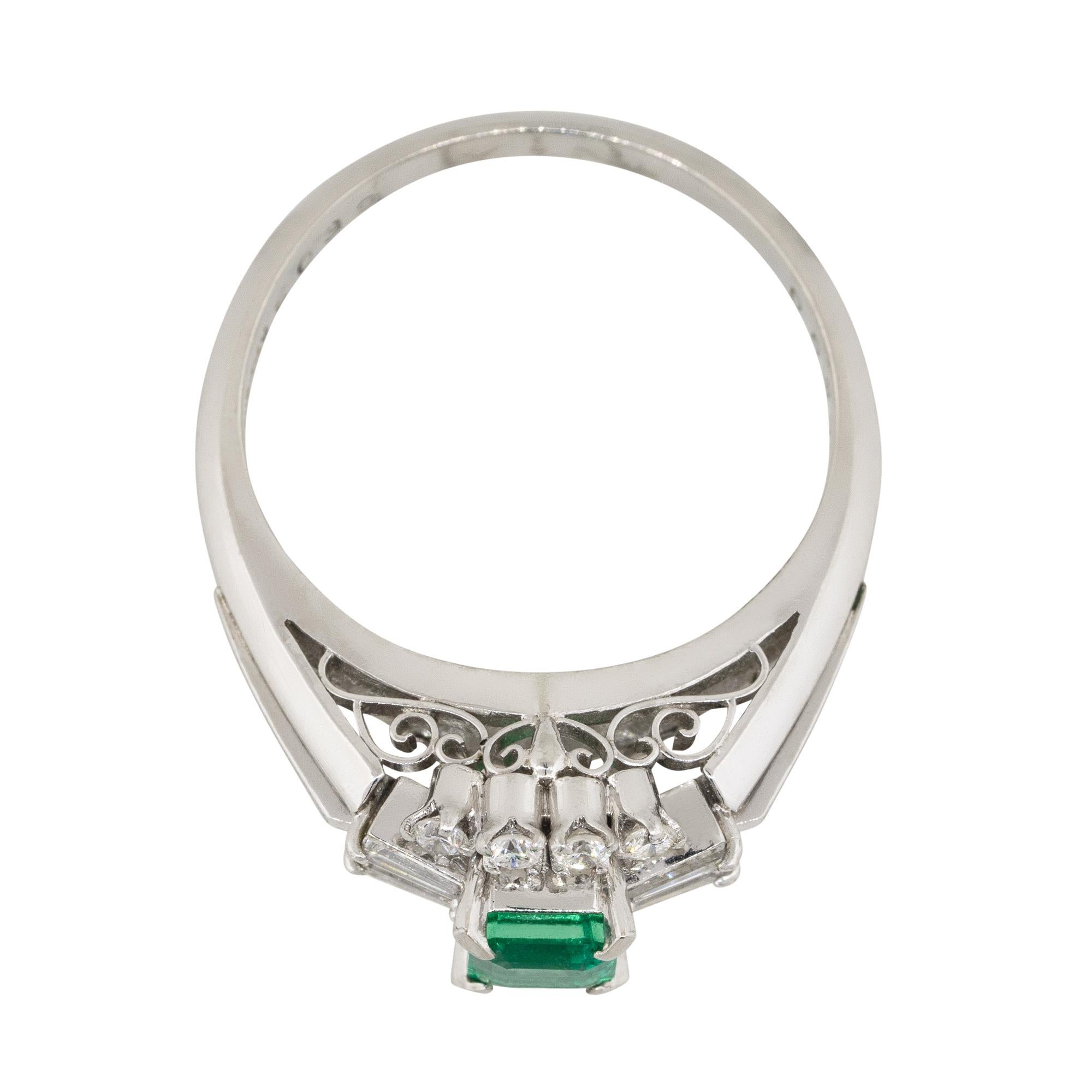 0.39 Carat Emerald Center Diamond Cocktail Ring Platinum in Stock For Sale 1