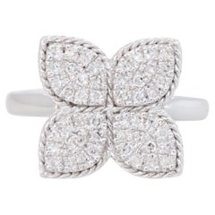 Anello a forma di trifoglio con diamanti da 0,39 carati 14 carati In magazzino