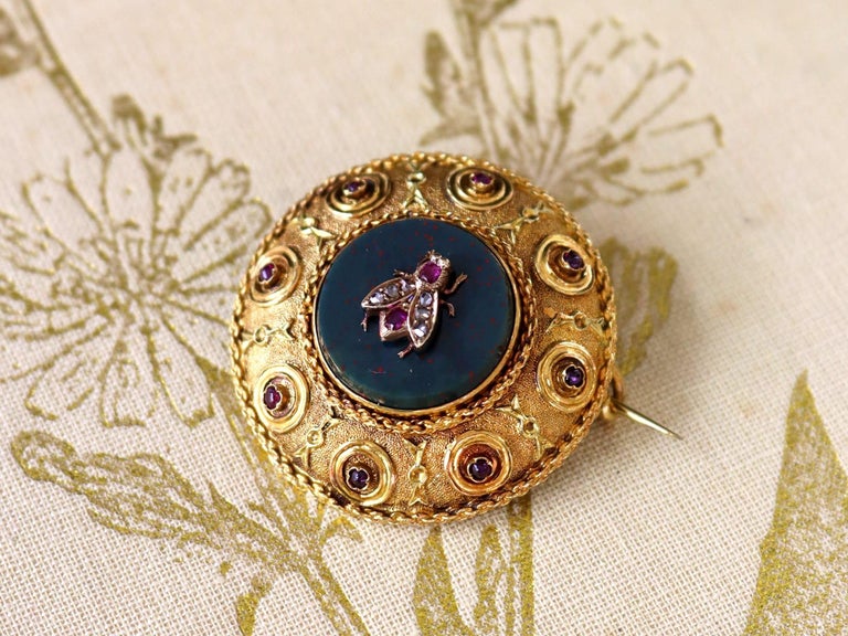 Broche Ancienne En Or Jaune 18 Carats Avec Rubis - Occasion - Bijou Vintage