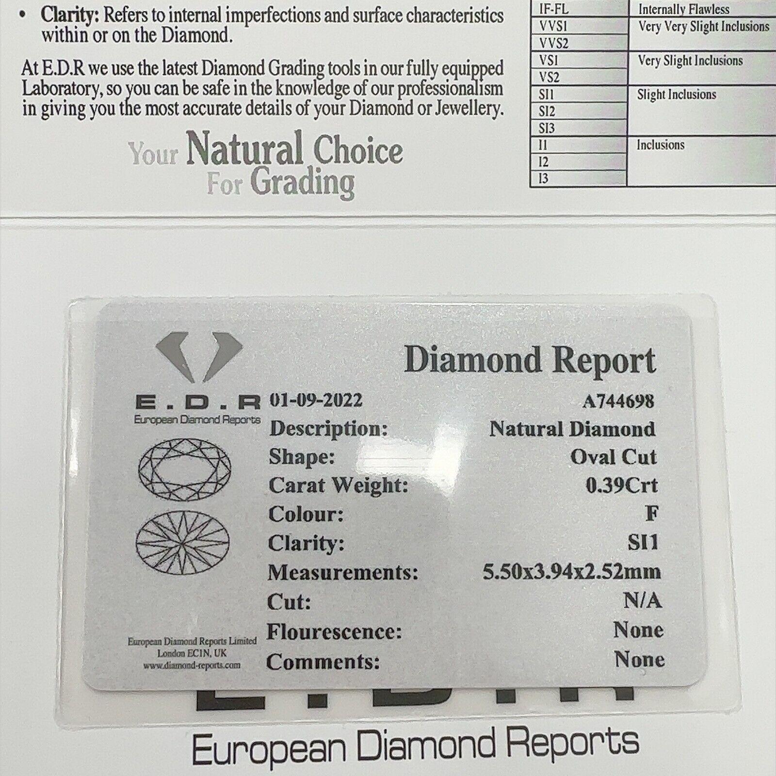 Pendentif en or jaune 18 carats serti d'un diamant de forme ovale de 0,39 carat sur une monture en caoutchouc Neuf - En vente à London, GB
