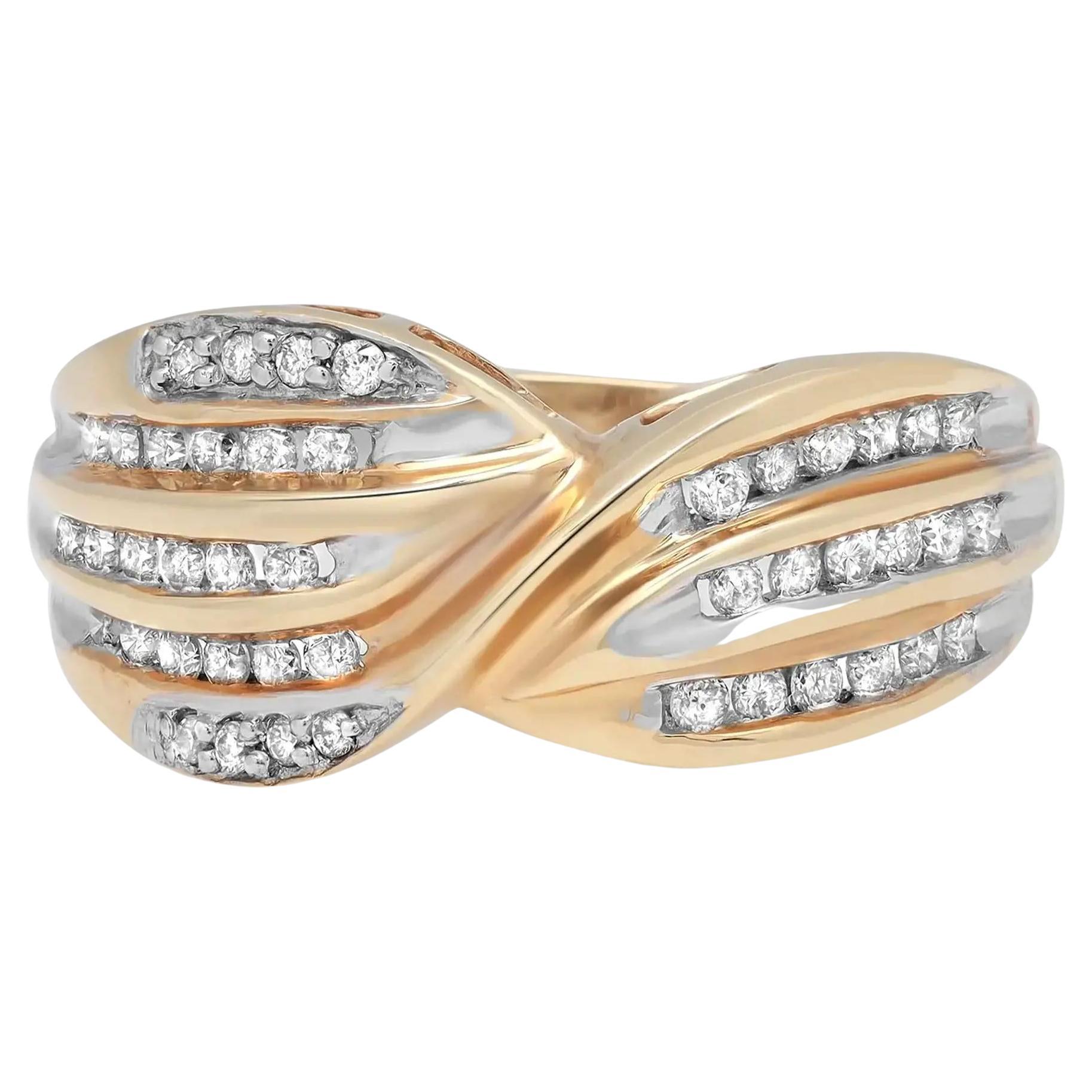 0.39 Carat Round Cut Diamond Ladies Ring 14k Yellow Gold For Sale