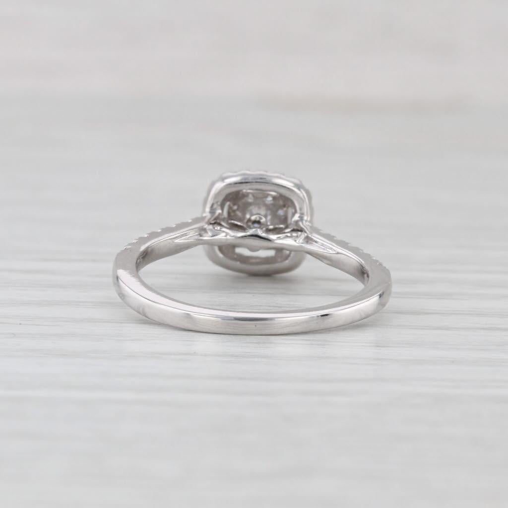 0.39ctw Anillo de compromiso con halo de diamantes Oro blanco 14k Tamaño 7 Anillo catedral Corte redondo en venta