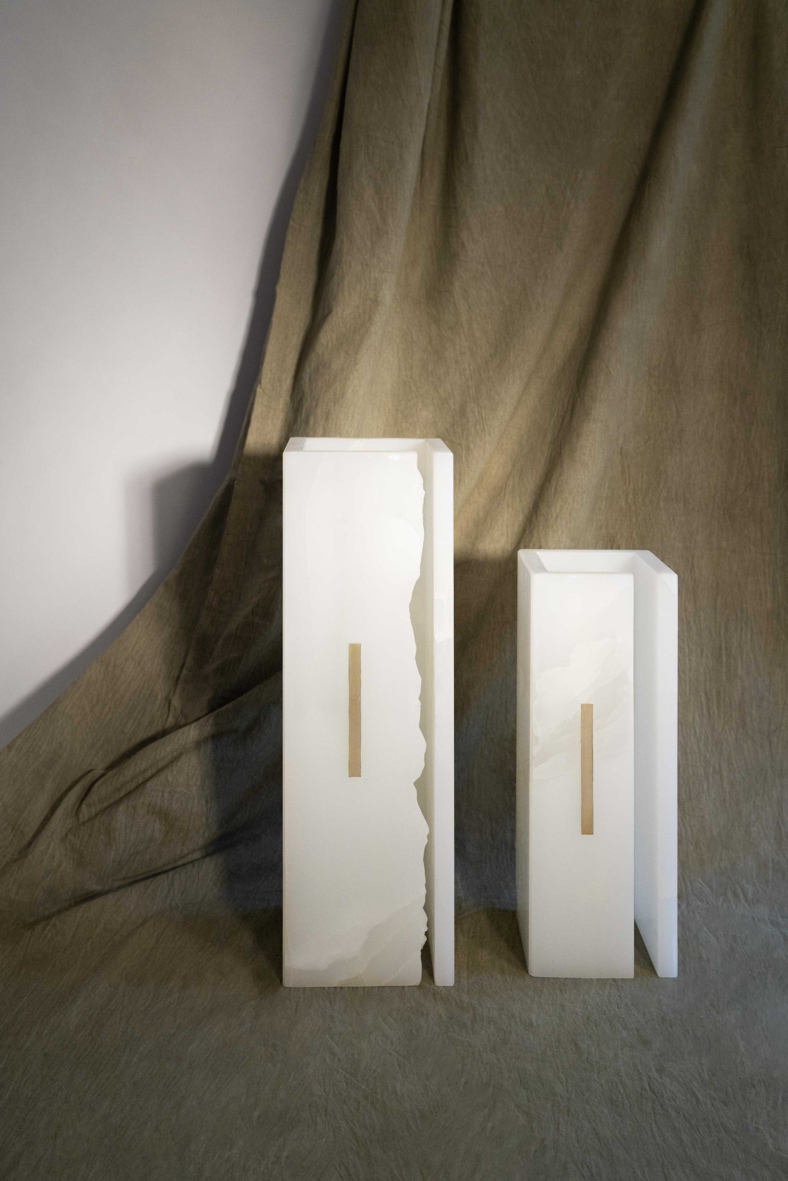 Marbre 03C Sculpture Onix blanc pur de Marie Jeunet en vente