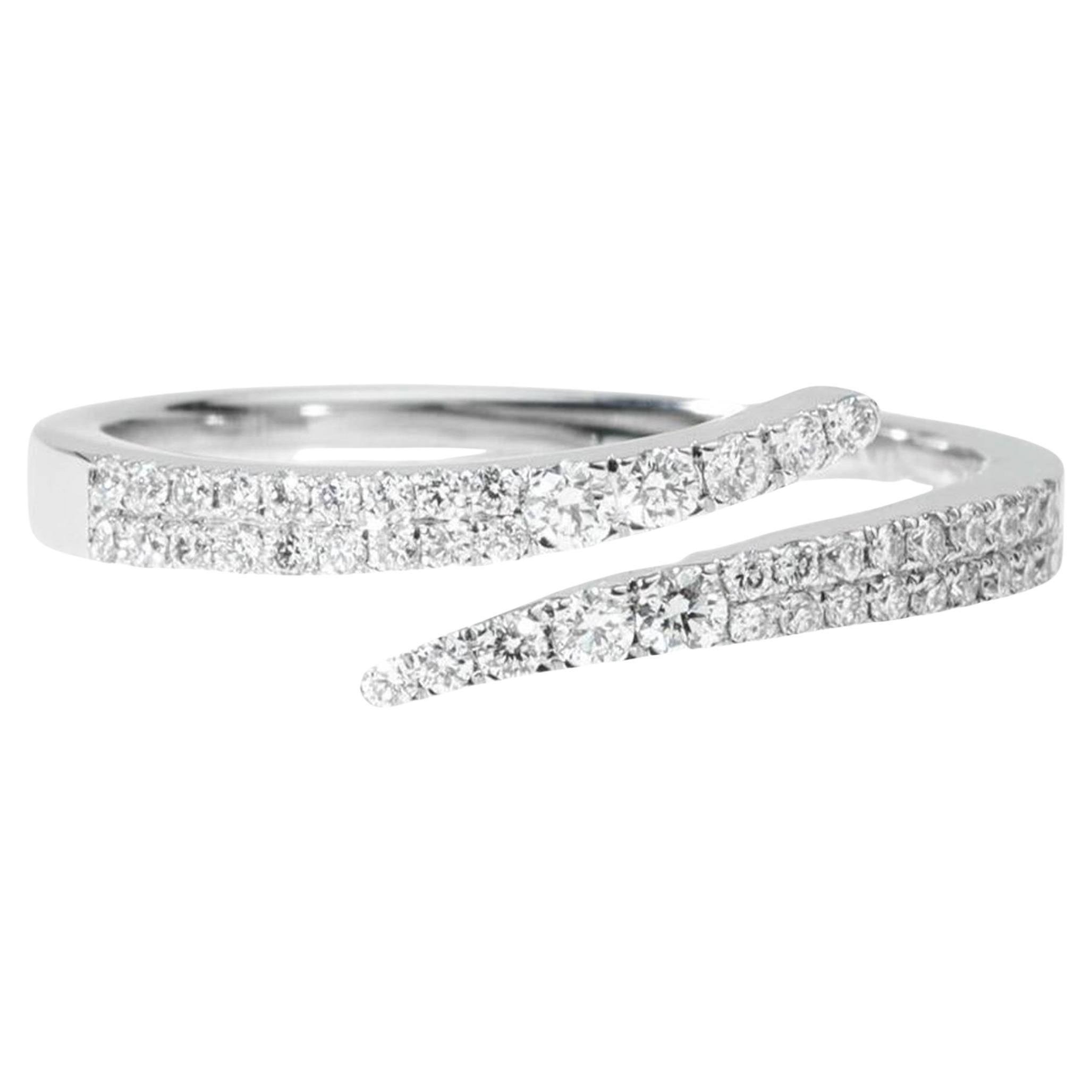 Fascia nuziale bypass con diamante tondo naturale da 0,3 carati in oro bianco 18 carati - Senza Tempo