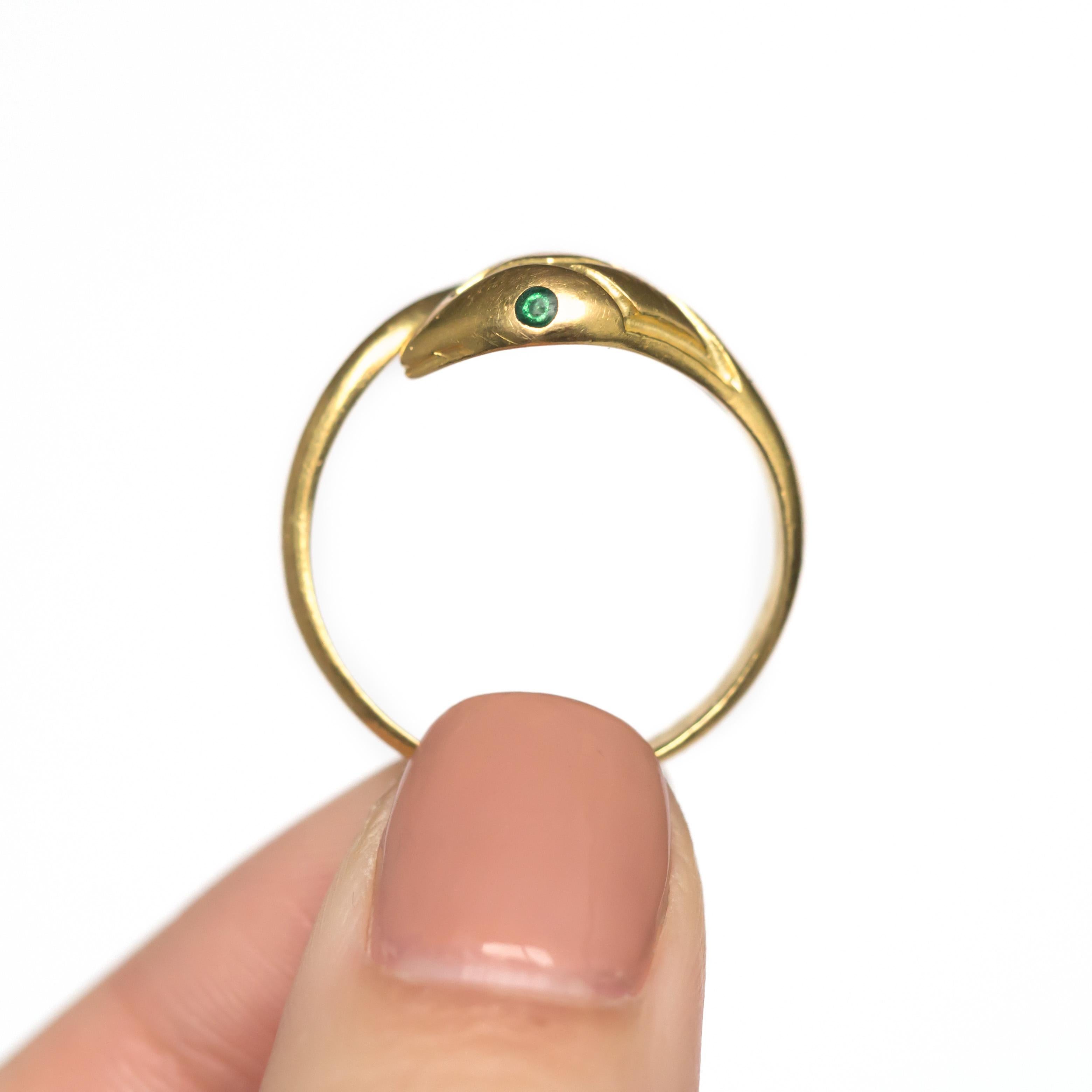 Women's .04 Carat Emerald Yellow Gold Ring For Sale
