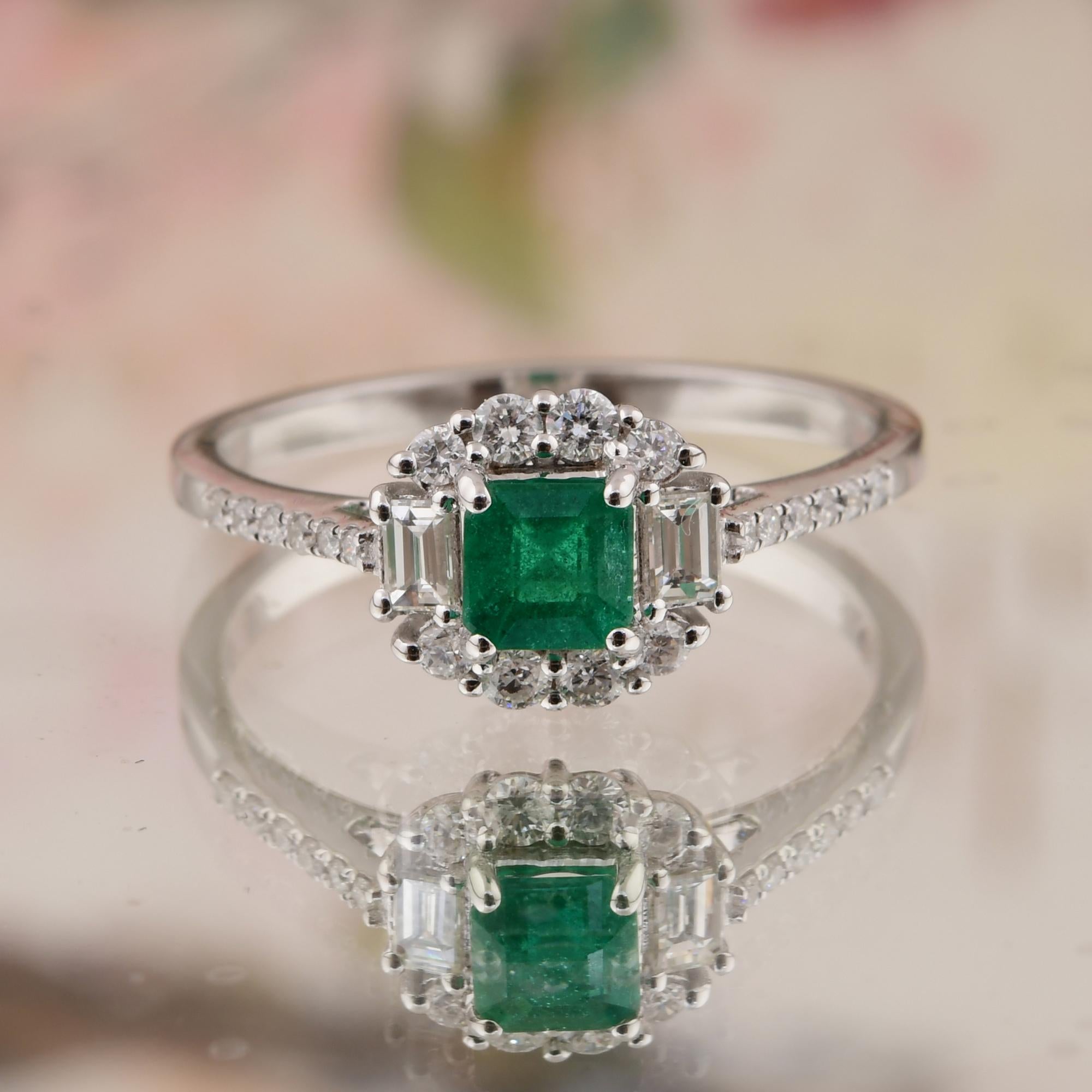 Modern 0.4 Carat Zambian Emerald Ring 0.3 Ct. SI/H Baguette Diamond 18 Karat White Gold For Sale