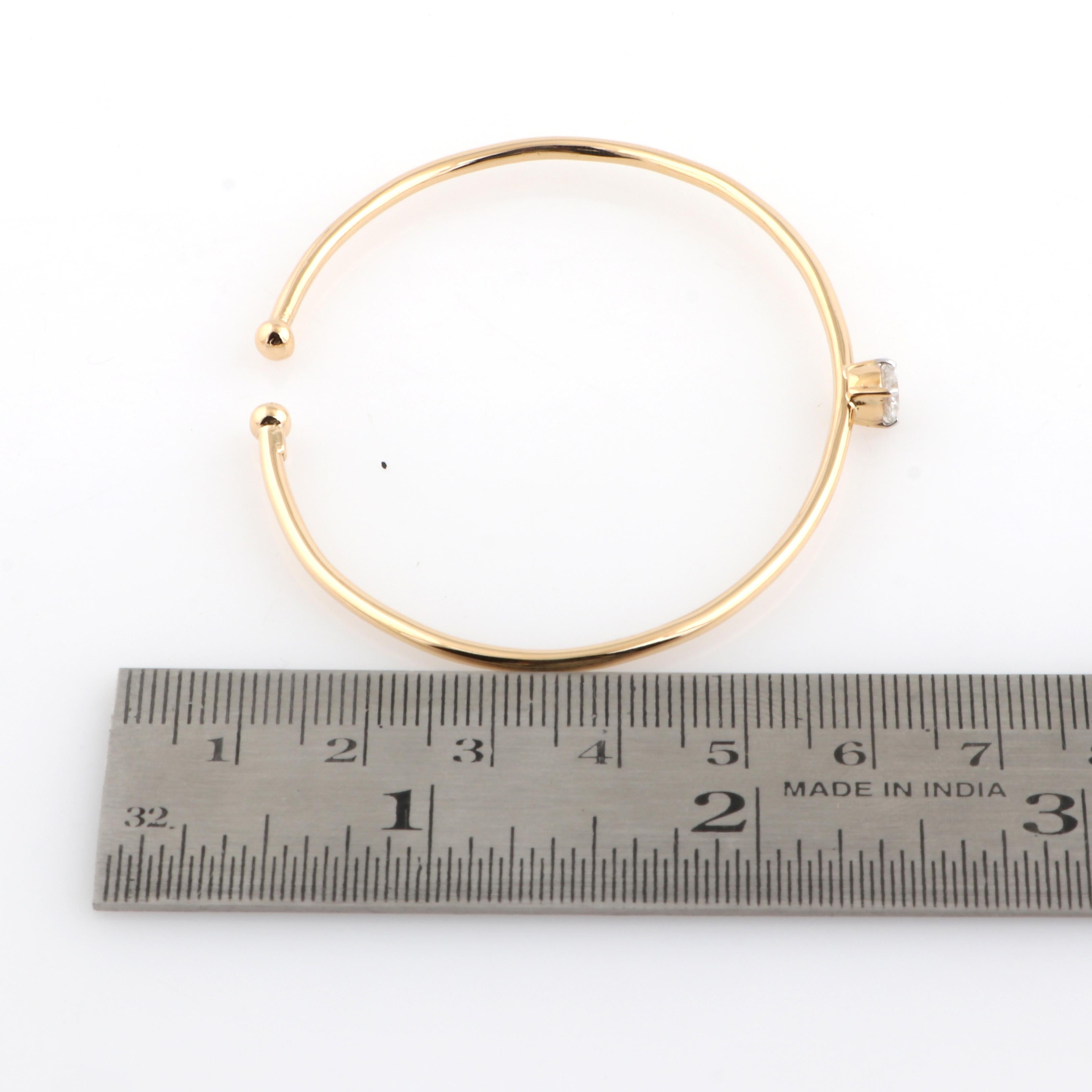 0.4 Ct SI/HI Solitaire Diamond Cuff Bangle Bracelet 14 Karat Yellow Gold Jewelry In New Condition For Sale In Diera, Dubai