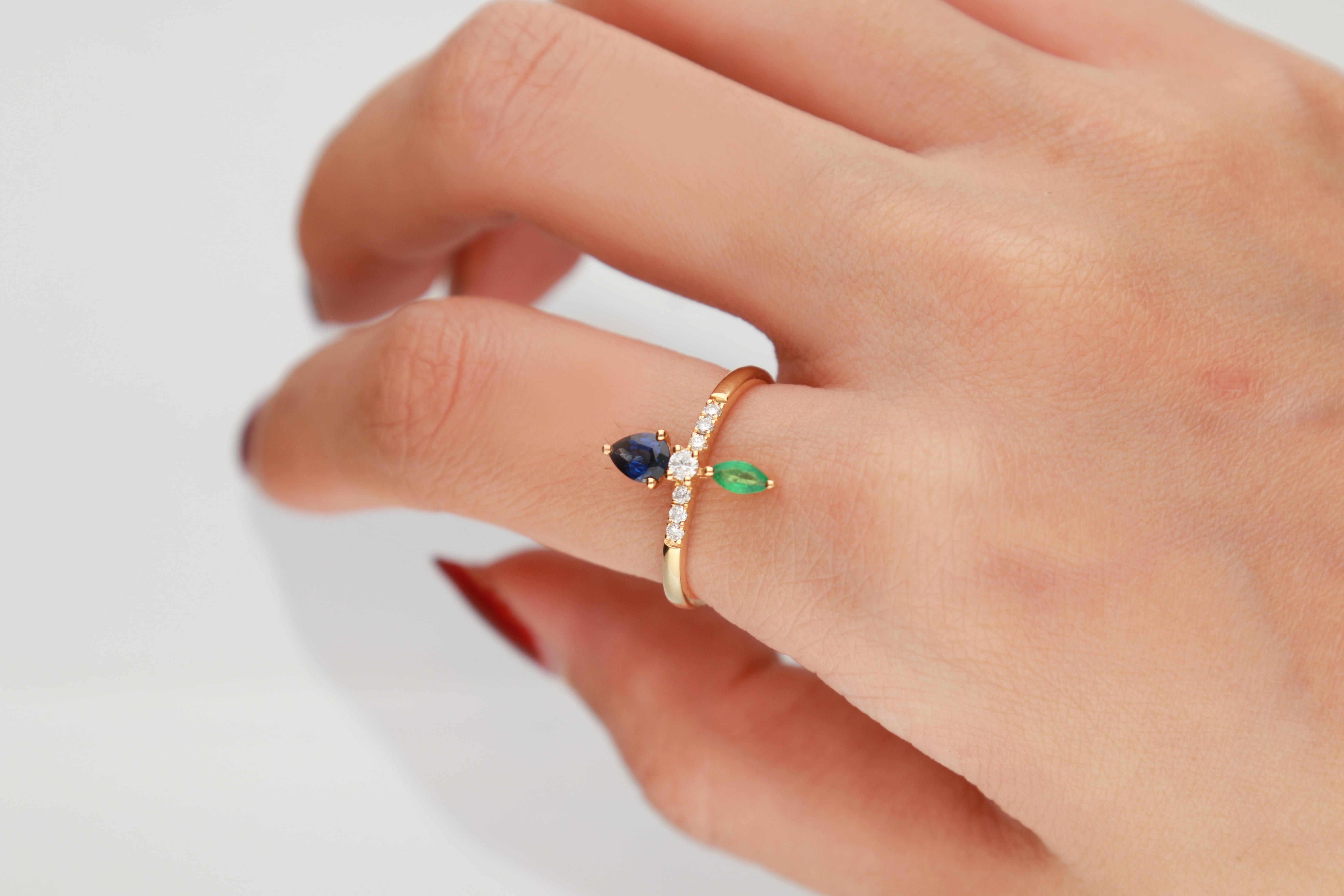 Anillo de oro amarillo de 14 quilates con zafiro azul y diamante de 0,40 quilates Corte pera