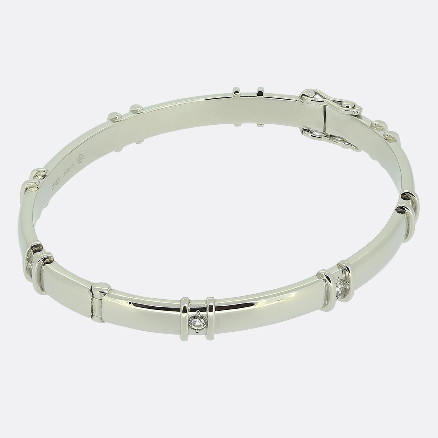 Brilliant Cut 0.40 Carat Diamond Hinge Bangle Bracelet For Sale