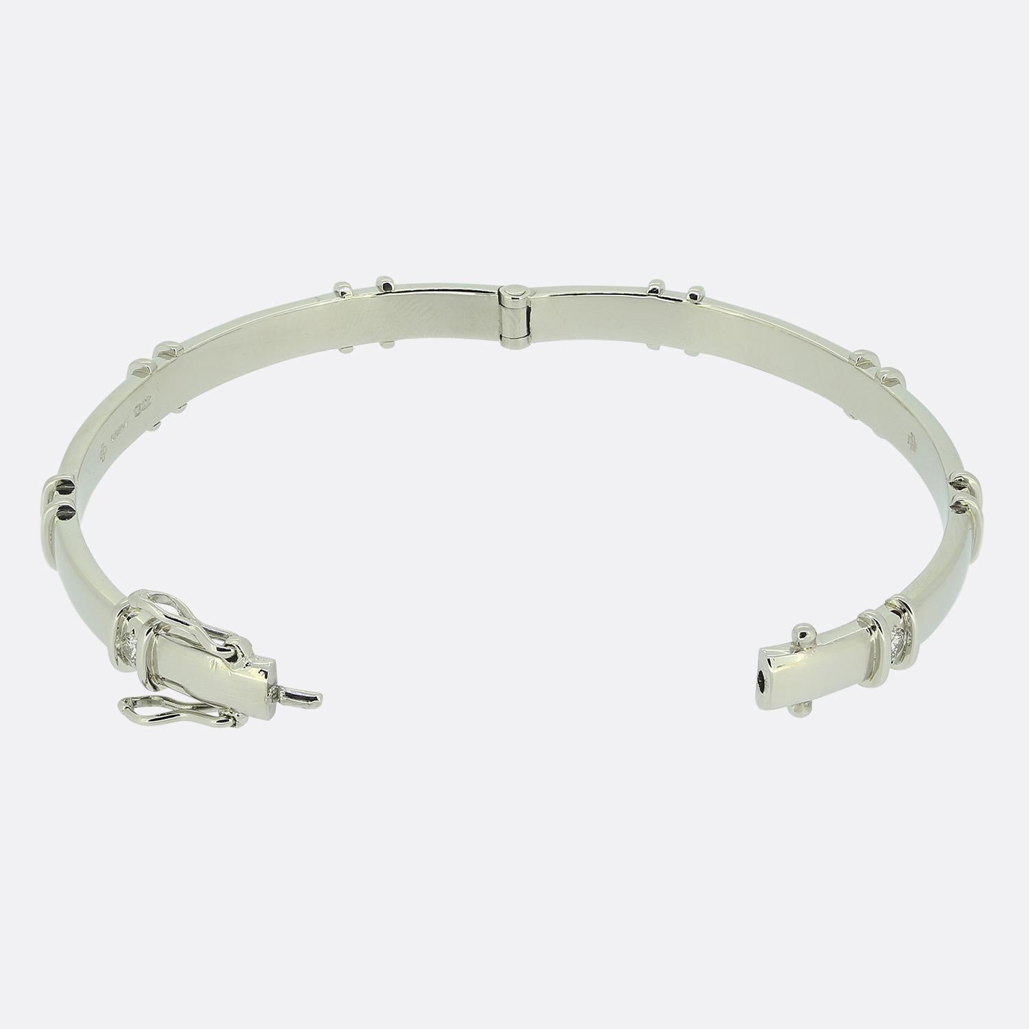 Women's 0.40 Carat Diamond Hinge Bangle Bracelet For Sale