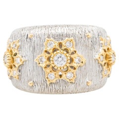 0,40 carati di diamante, anello largo con stazione a fiore 18 carati in stock