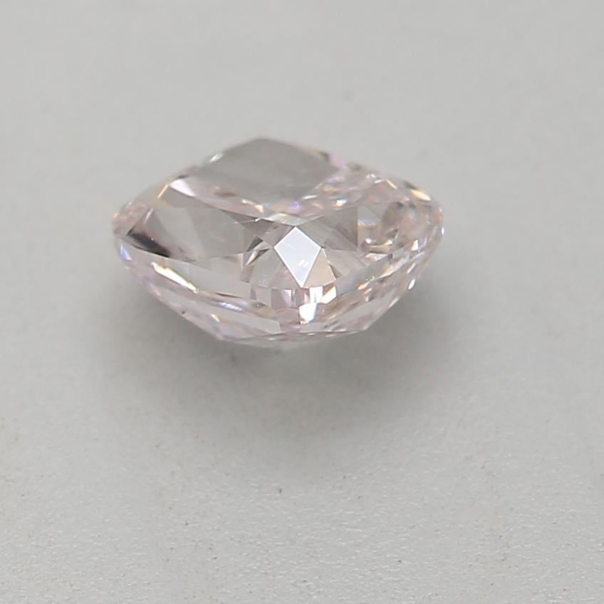 0.40 Carat Fancy Light Pink diamond SI2 Clarity GIA Certified For Sale 3