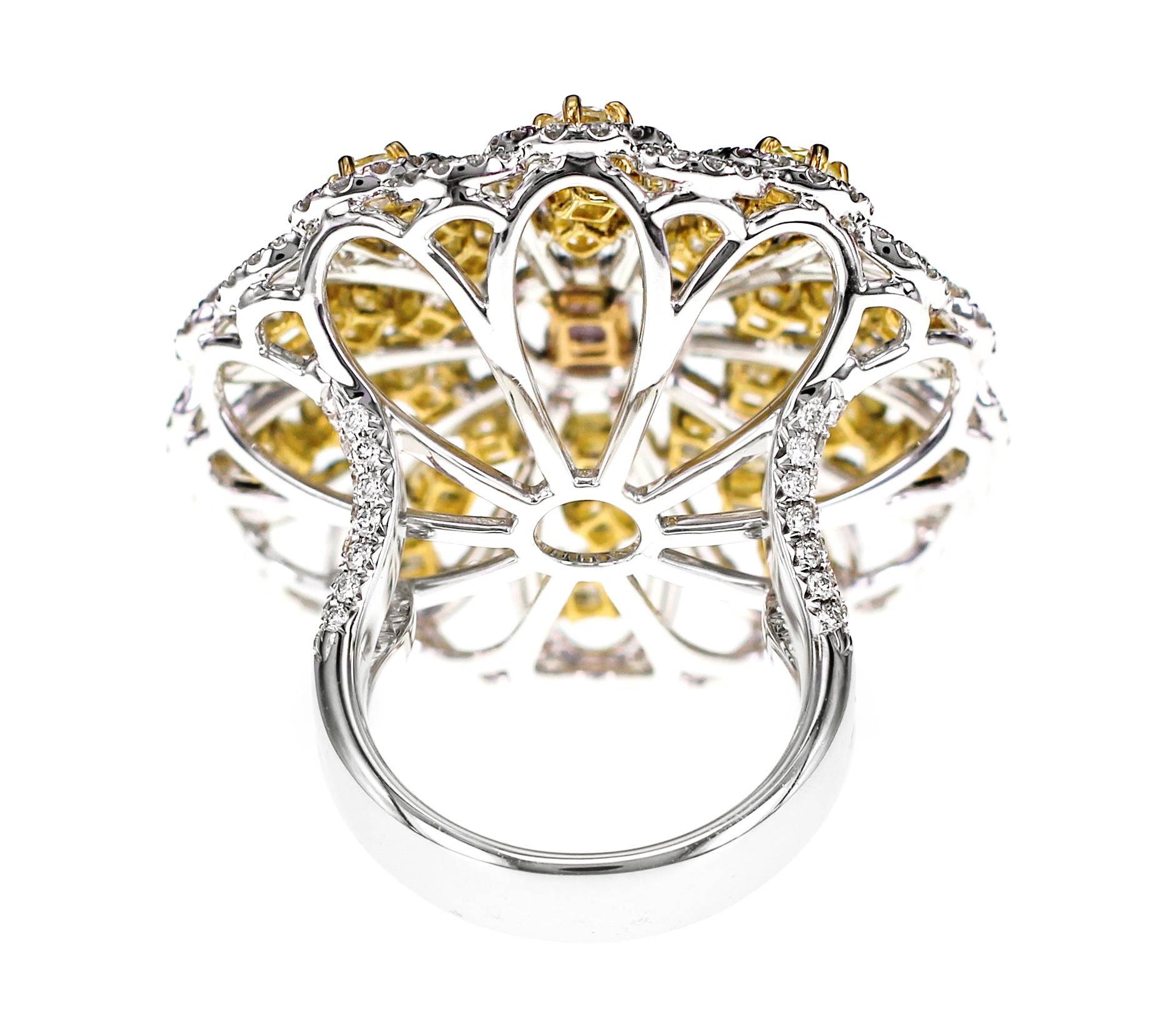 Art Nouveau 0.40 Carat Intense Pink Diamond and Intense Yellow Diamond Cocktail Ring