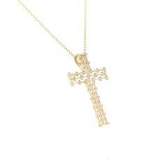 Pendentif en or jaune avec croix de diamants naturels de 0.40 carat