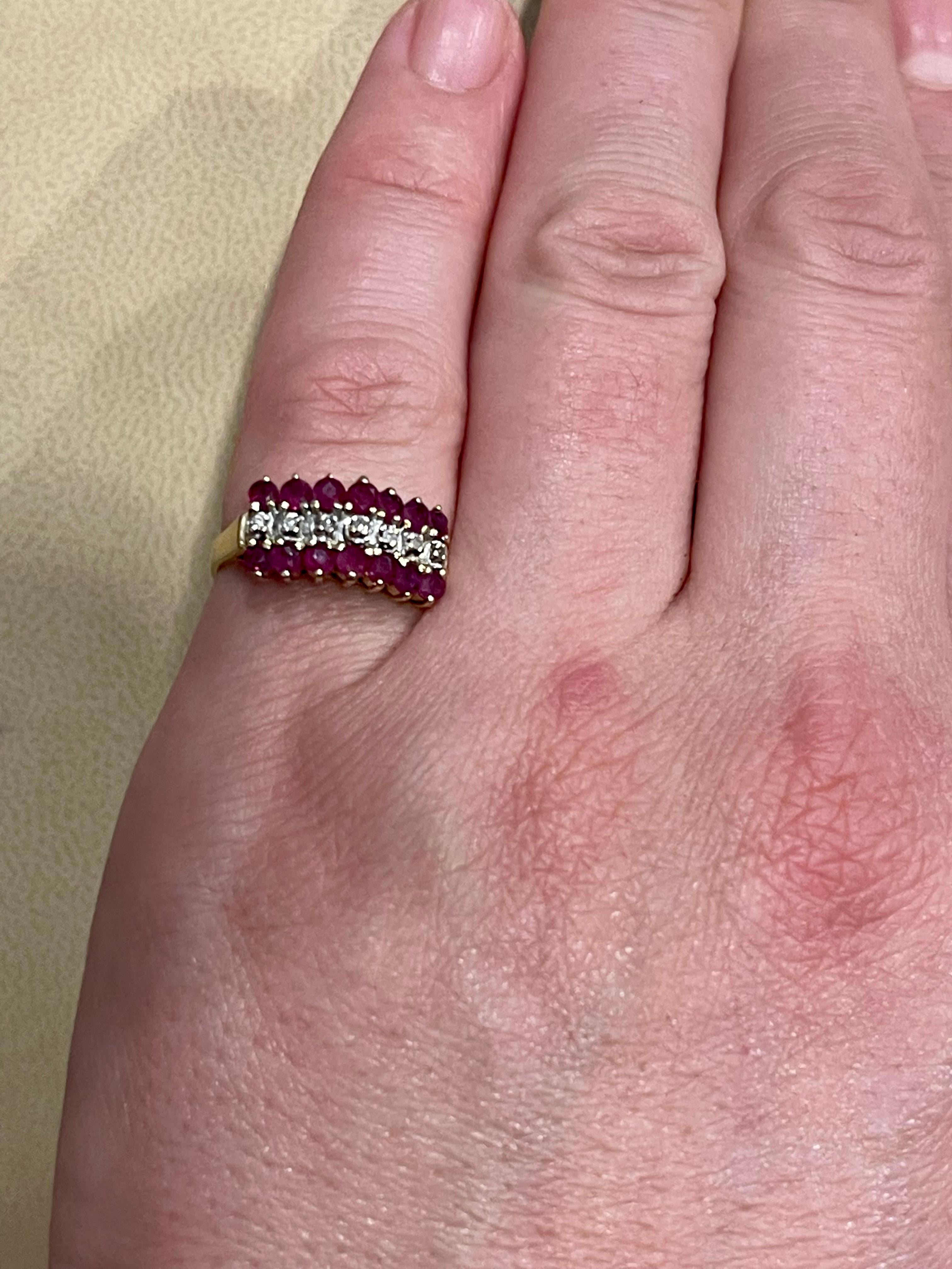 0.40 Carat Natural  Ruby and Diamond 14 Karat Yellow Gold Ring For Sale 8