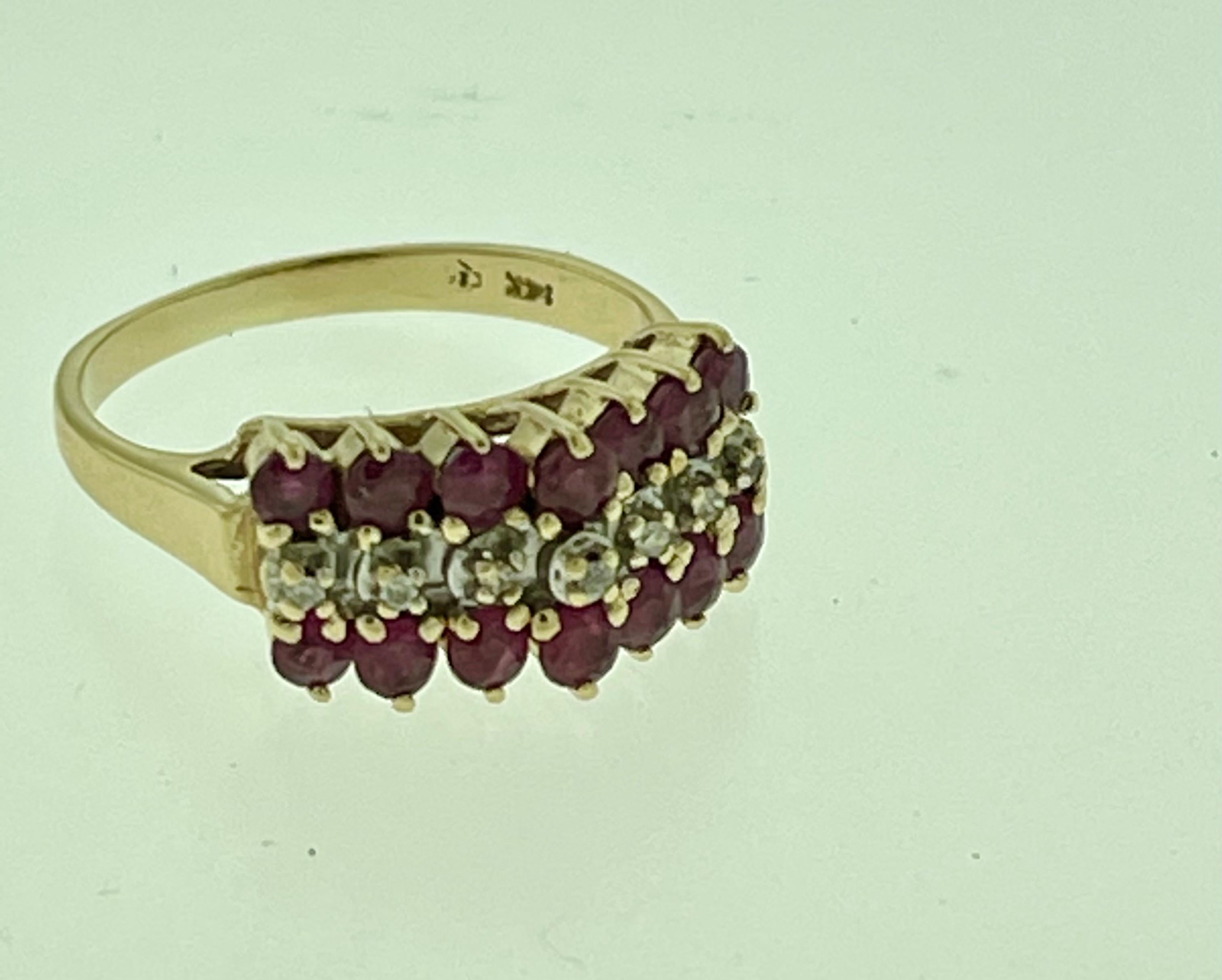 Women's 0.40 Carat Natural  Ruby and Diamond 14 Karat Yellow Gold Ring For Sale