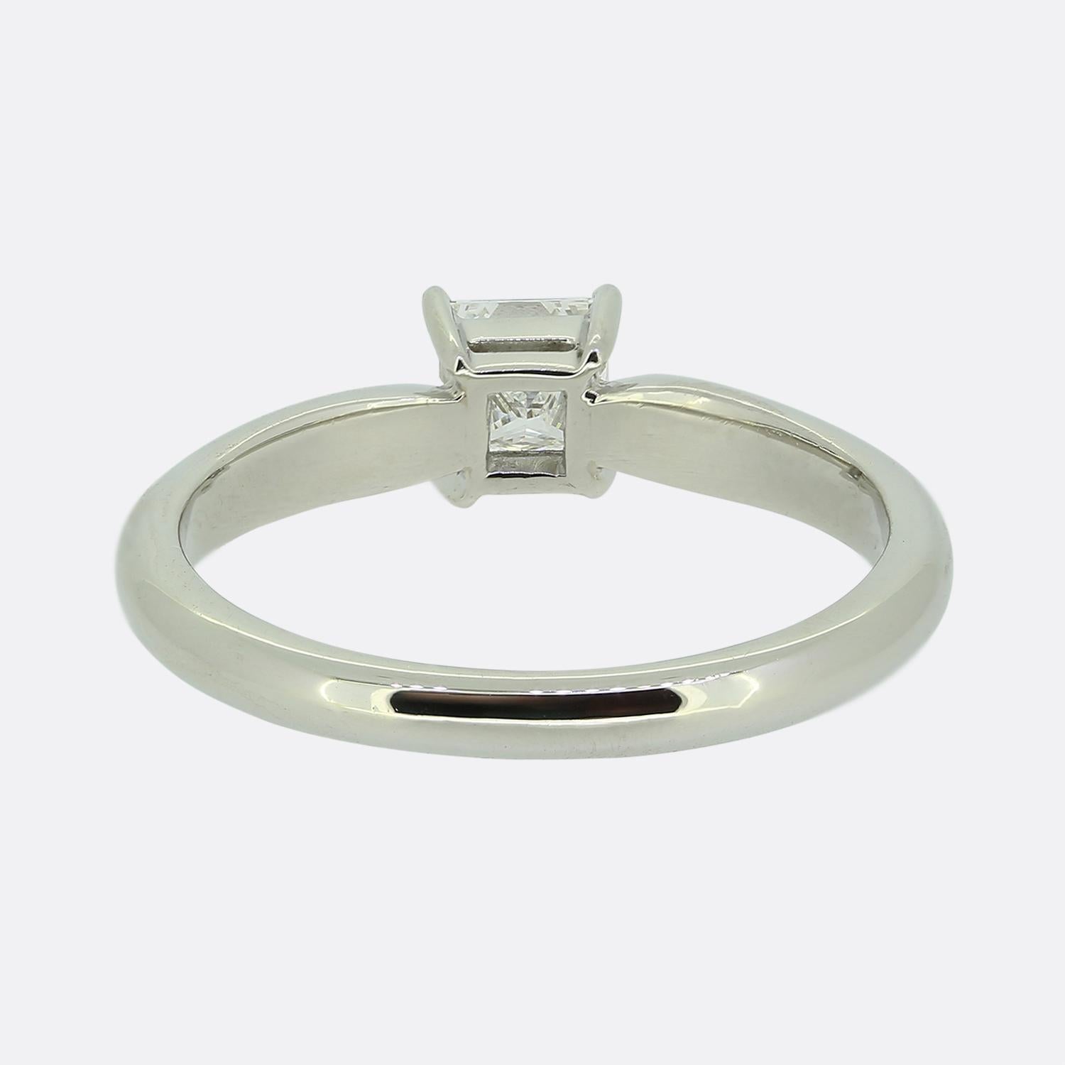 Women's 0.40 Carat Princess Cut Diamond Solitaire Engagement Ring For Sale