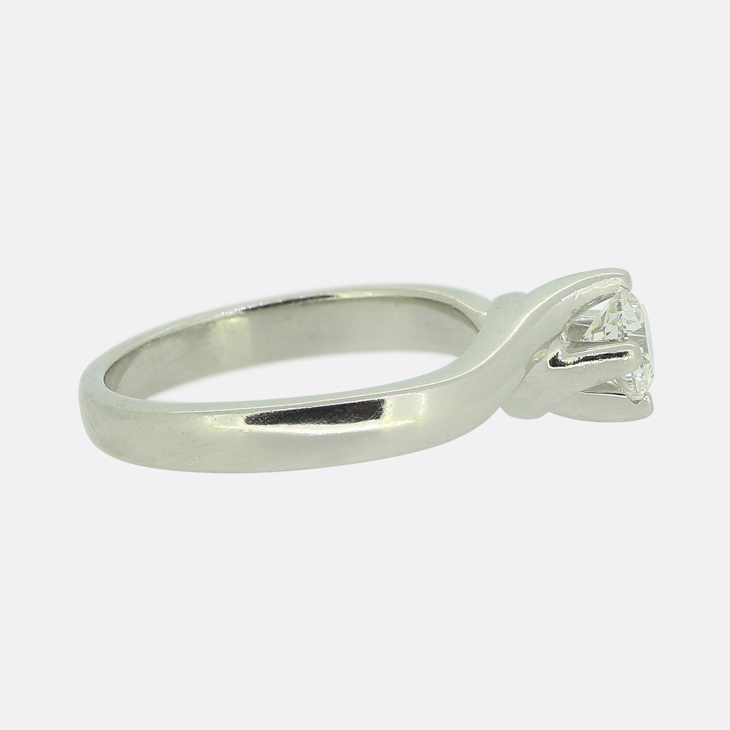 0.40 Karat runder Diamant im Brillantschliff Solitär-Ring im Zustand „Gut“ im Angebot in London, GB