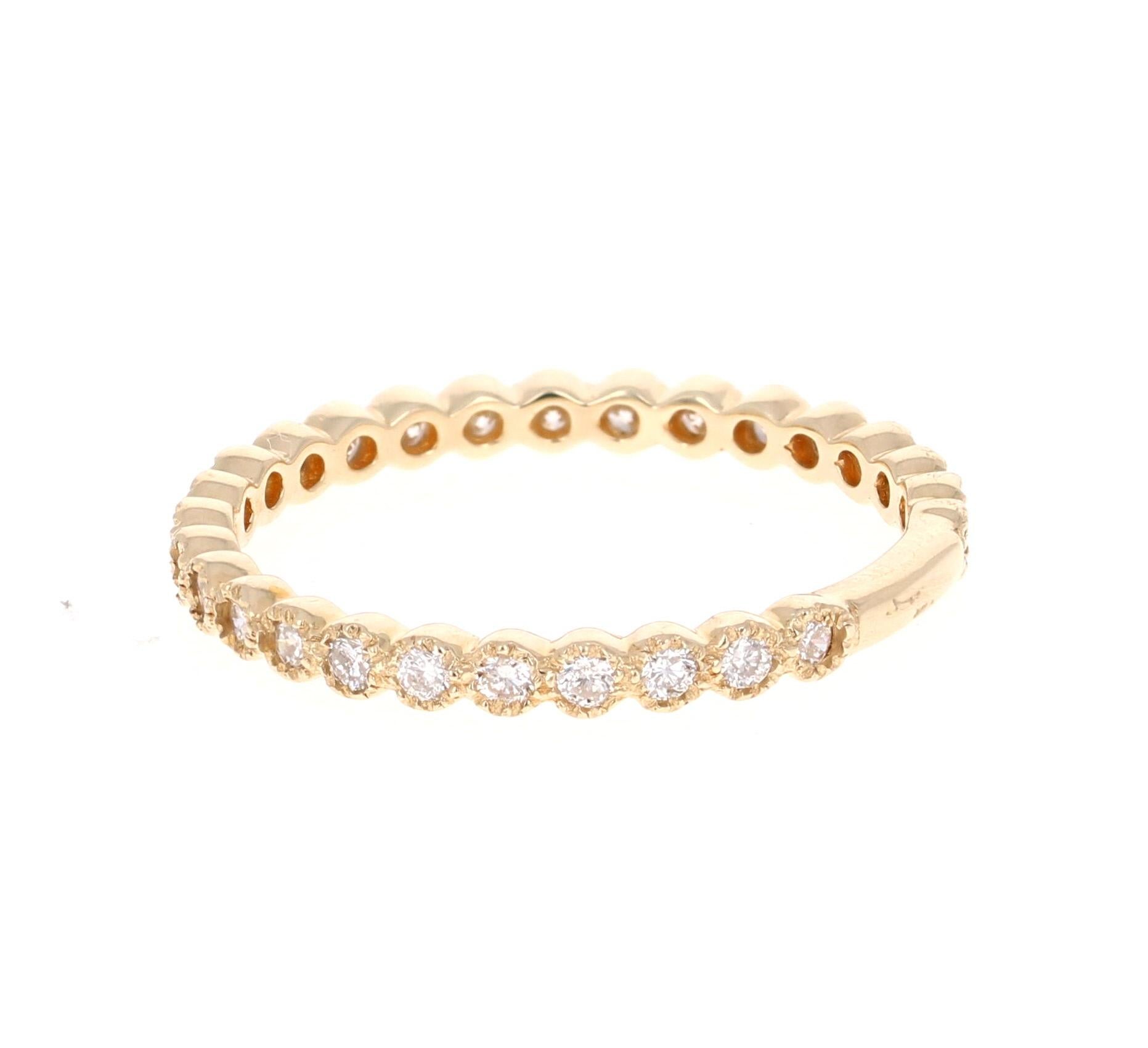 Contemporary 0.40 Carat Round Cut Diamond Yellow Gold Band For Sale