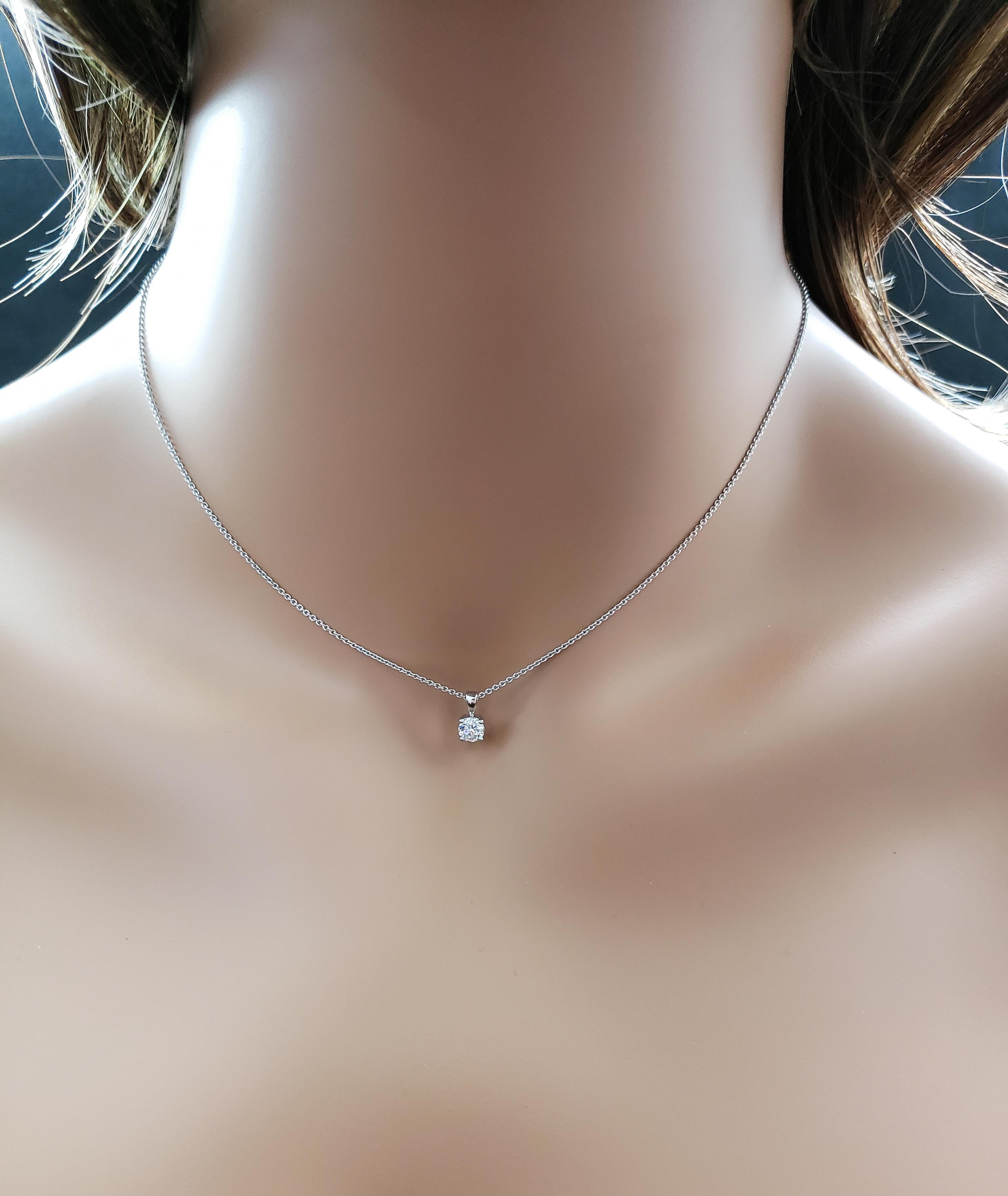0.3 carat diamond necklace