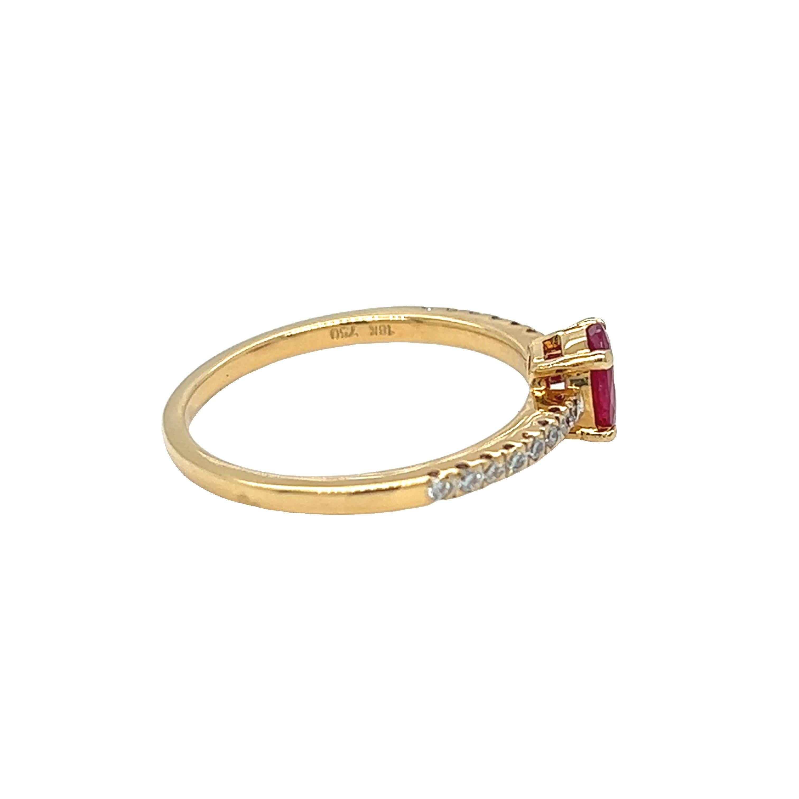 0.40 Carat Ruby Solitaire and Diamond Ring 18K Yellow Gold Engagement Ring For Sale 2