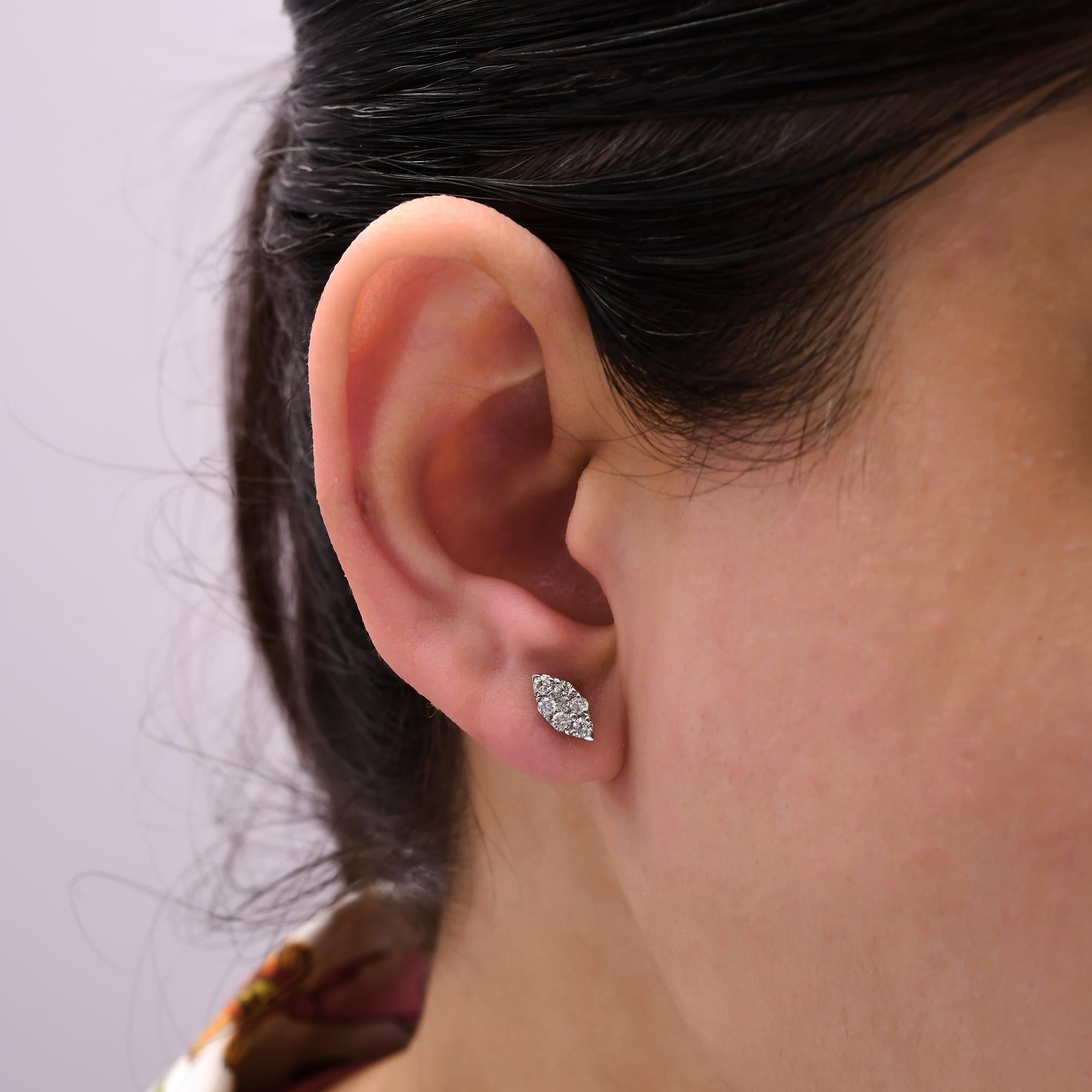 Pendientes de diamantes talla brillante redonda SI/H de 0,40 quilates Joyas de oro blanco de 10 quilates Corte redondo en venta