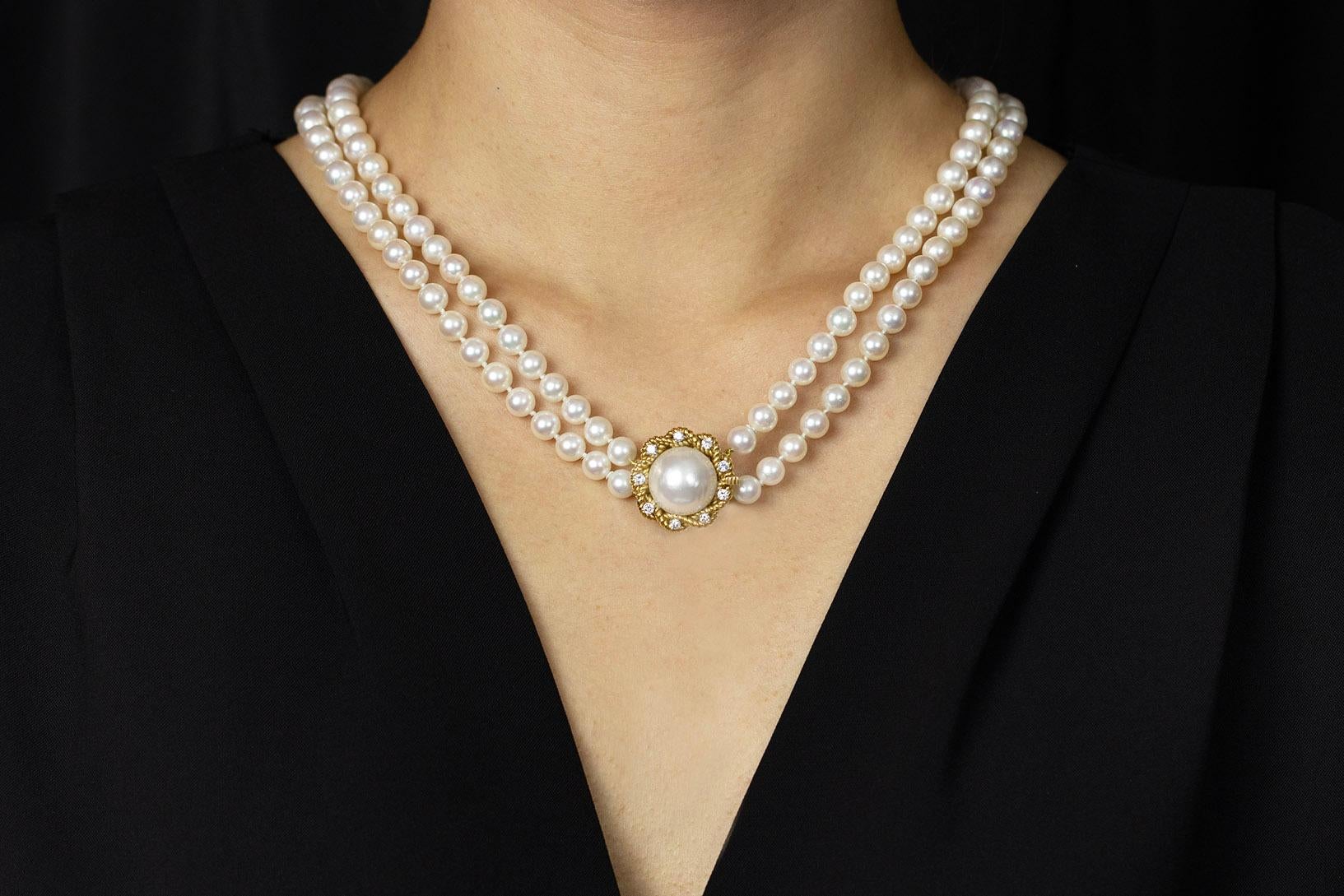 Round Cut 0.40 Carats Brilliant Round Diamond and Double Strand Pearl Necklace For Sale