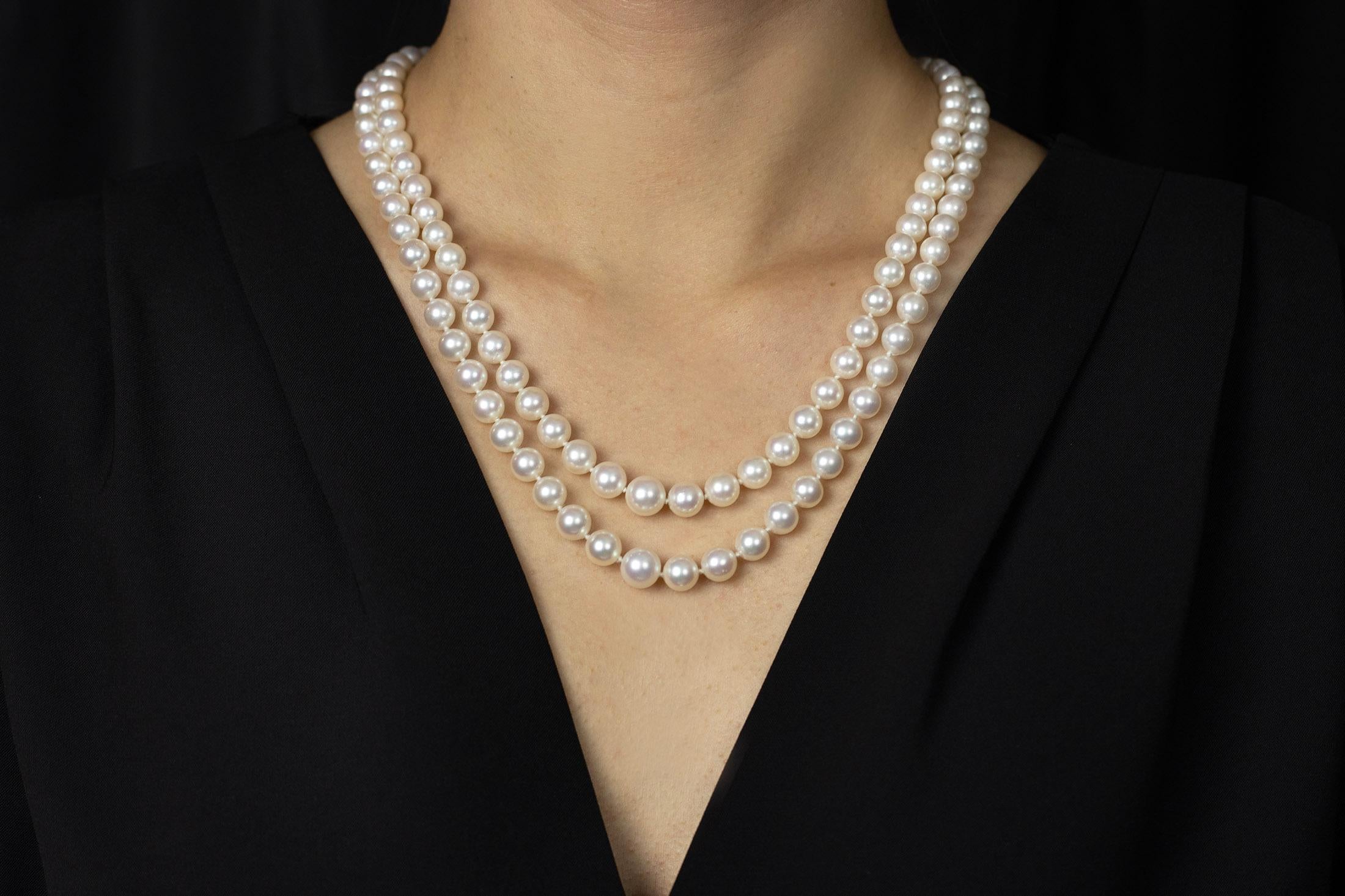 0.40 Carats Brilliant Round Diamond and Double Strand Pearl Necklace In Excellent Condition For Sale In New York, NY