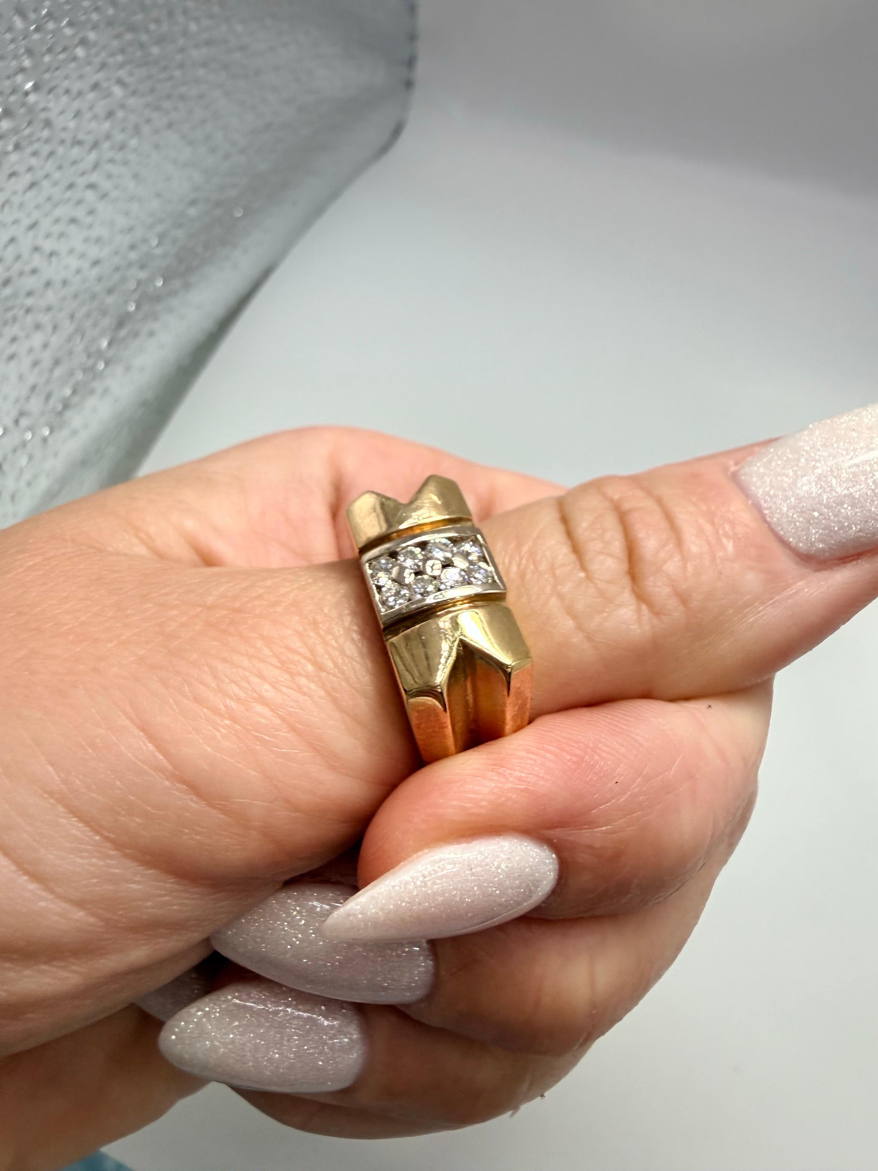 Taglio brillante Anello con diamante da 0,40 carati Anello da uomo in oro giallo 14KT in vendita