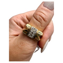 0.40 carats diamond ring mens ring 14KT yellow gold