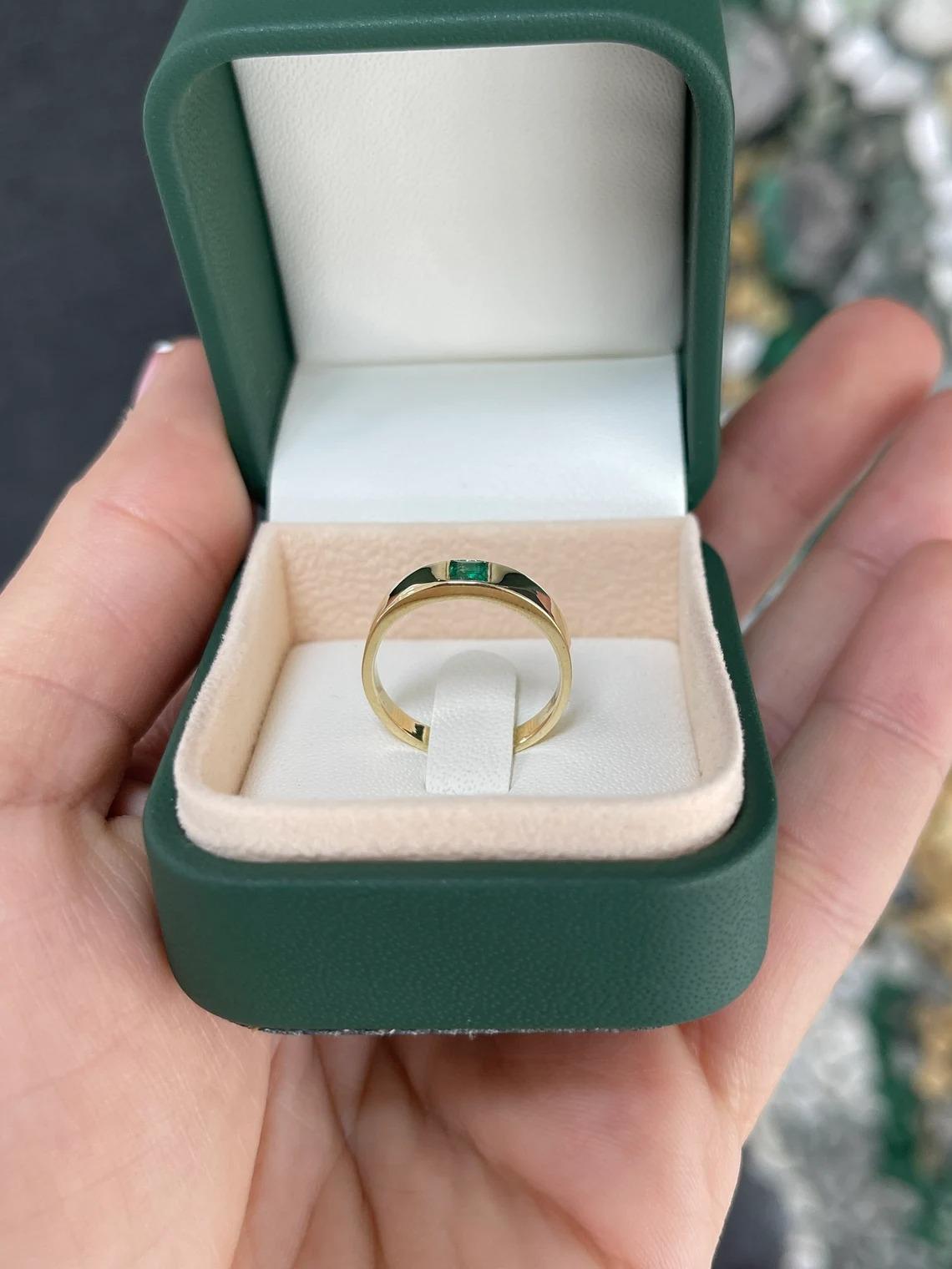 0.40ct 14K Natural Dark Green Princess Cut Emerald Bezel Set Solitaire Band Ring For Sale 4