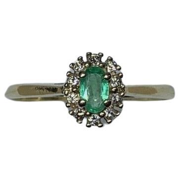 0.40ct Colombian Emerald Diamond Solitaire Engagement Ring 9ct Yellow Gold For Sale