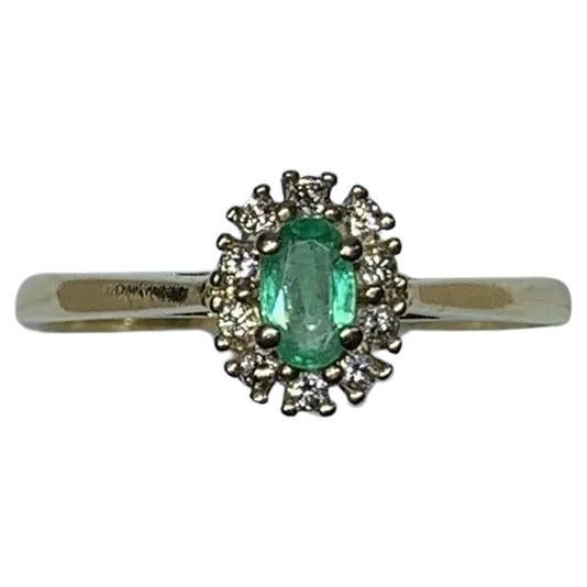 0.40ct Colombian Emerald Diamond Solitaire Engagement Ring 9ct Yellow Gold