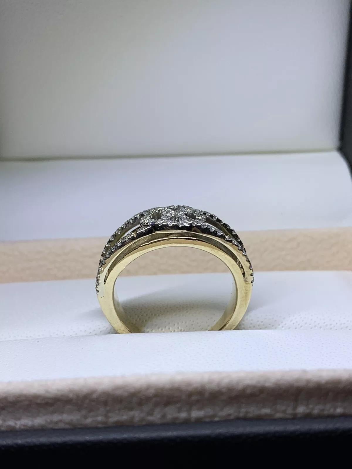 Bague de fiançailles en or jaune 14 carats avec diamants de 0,40 carat, 6,5 g Unisexe en vente