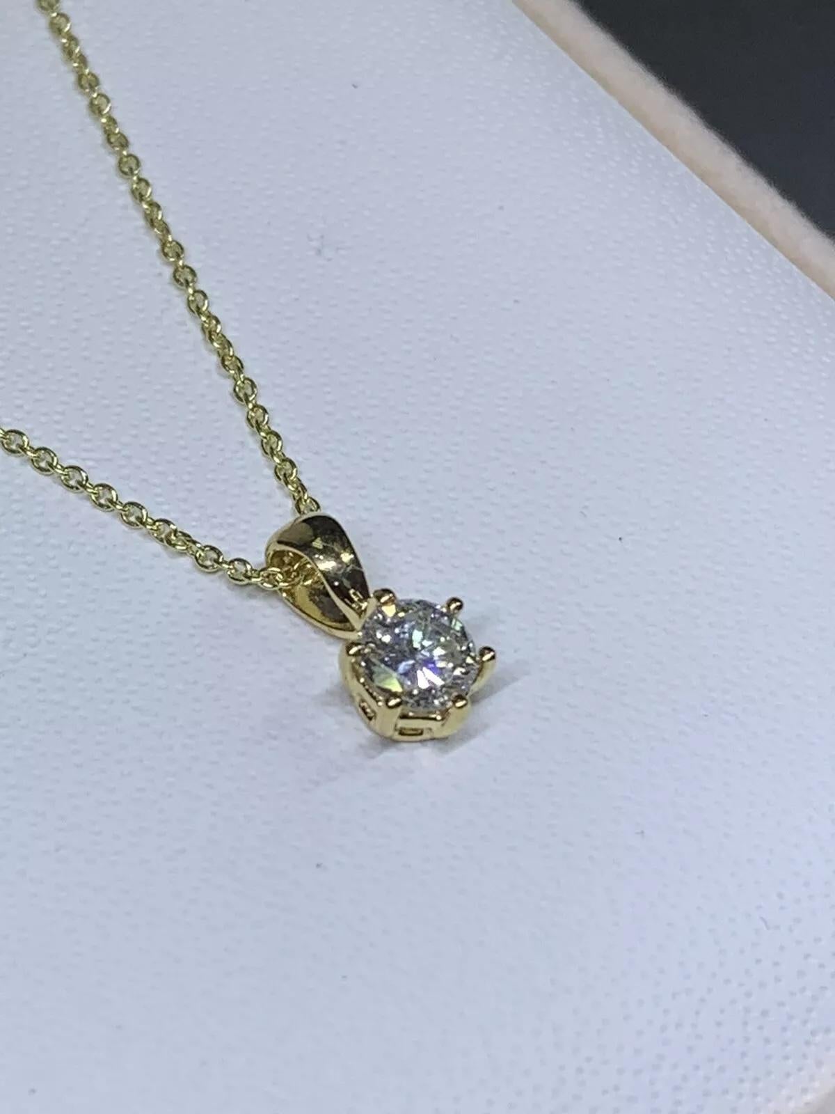 0.40ct Diamond G SI2 solitaire pendant necklace in 18ct yellow gold For Sale 2