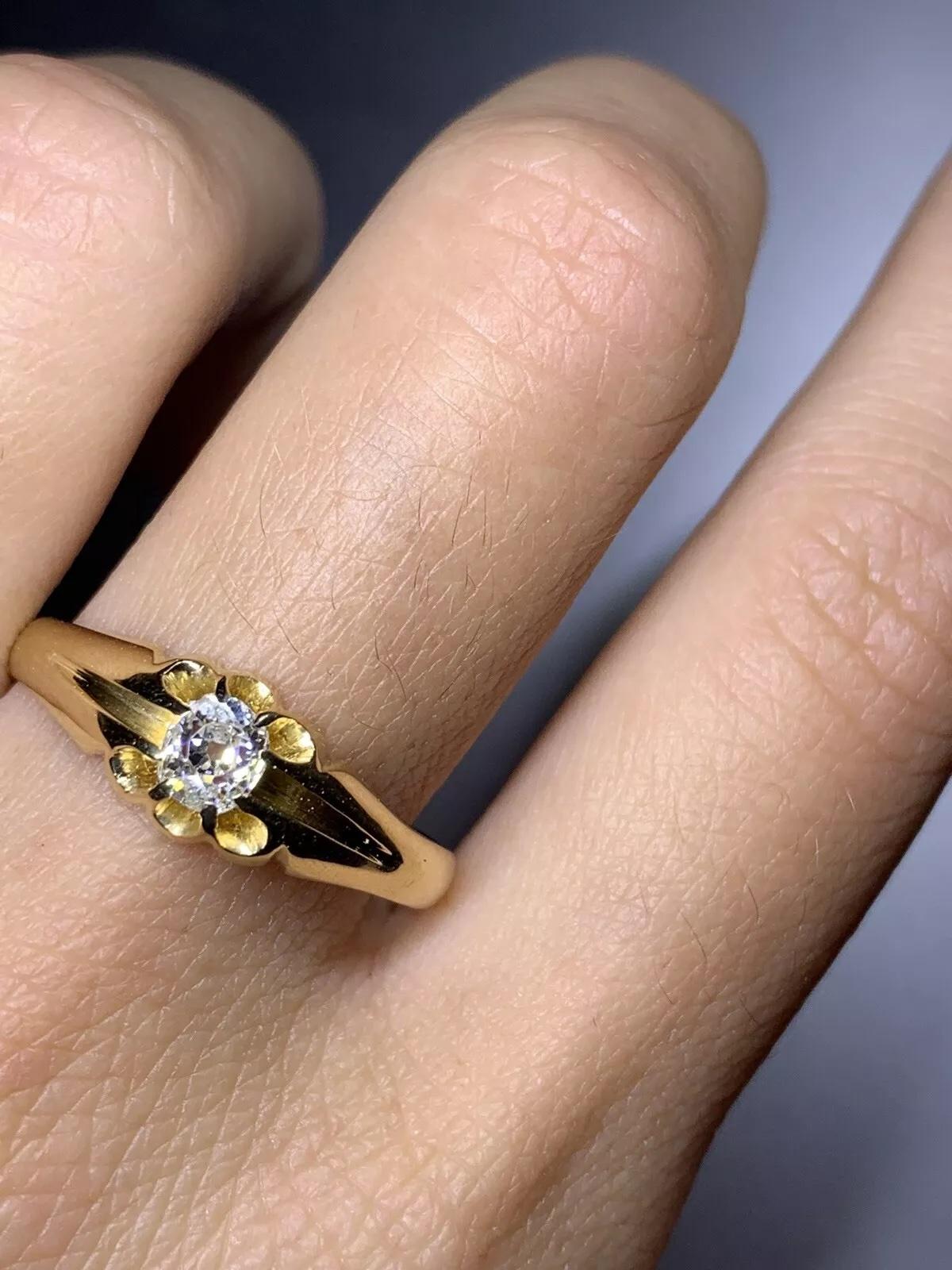 Women's or Men's 0.40ct Diamond Old Cut Solitaire Engagement Ring In 18ct Yellow Gold For Sale