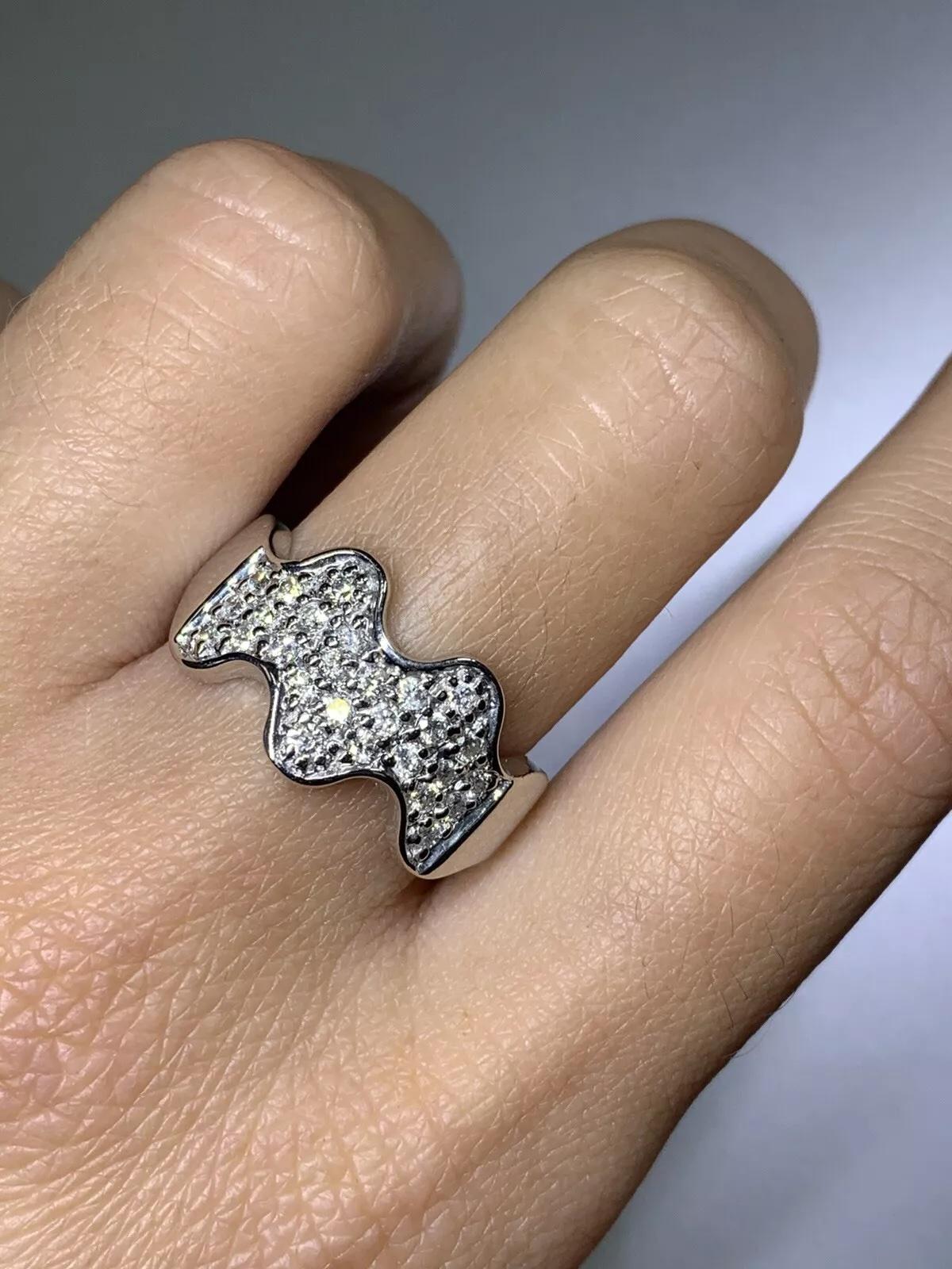 Round Cut 0.40ct Diamond waived chunky engagement wedding ring 9ct white gold For Sale
