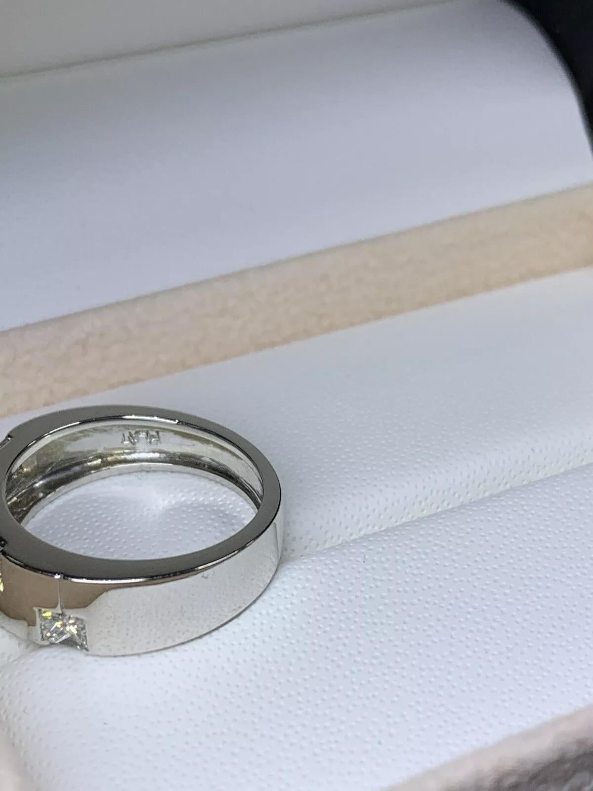 0.40ct Princess Diamond F VS1 chunky Engagement Ring In Platinum 6.7g In New Condition For Sale In London, GB