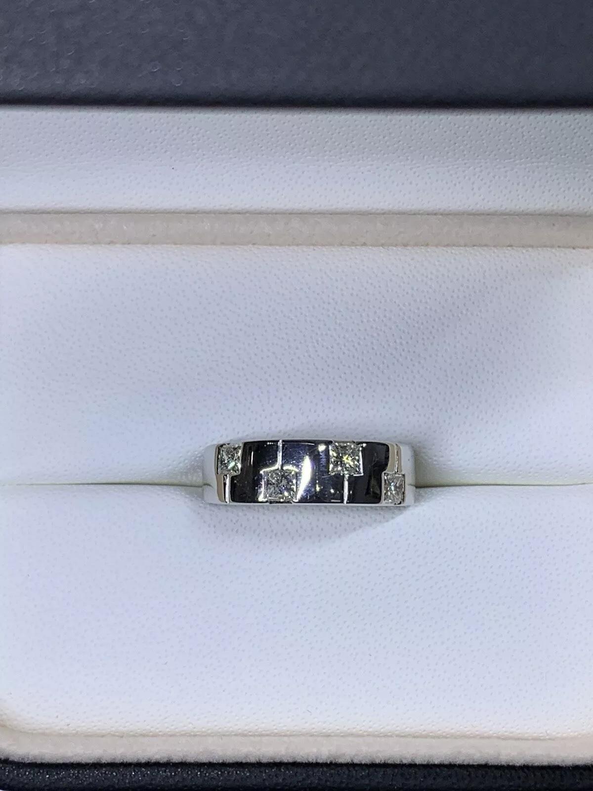 0.40ct Princess Diamond F VS1 chunky Engagement Ring In Platinum 6.7g For Sale 2