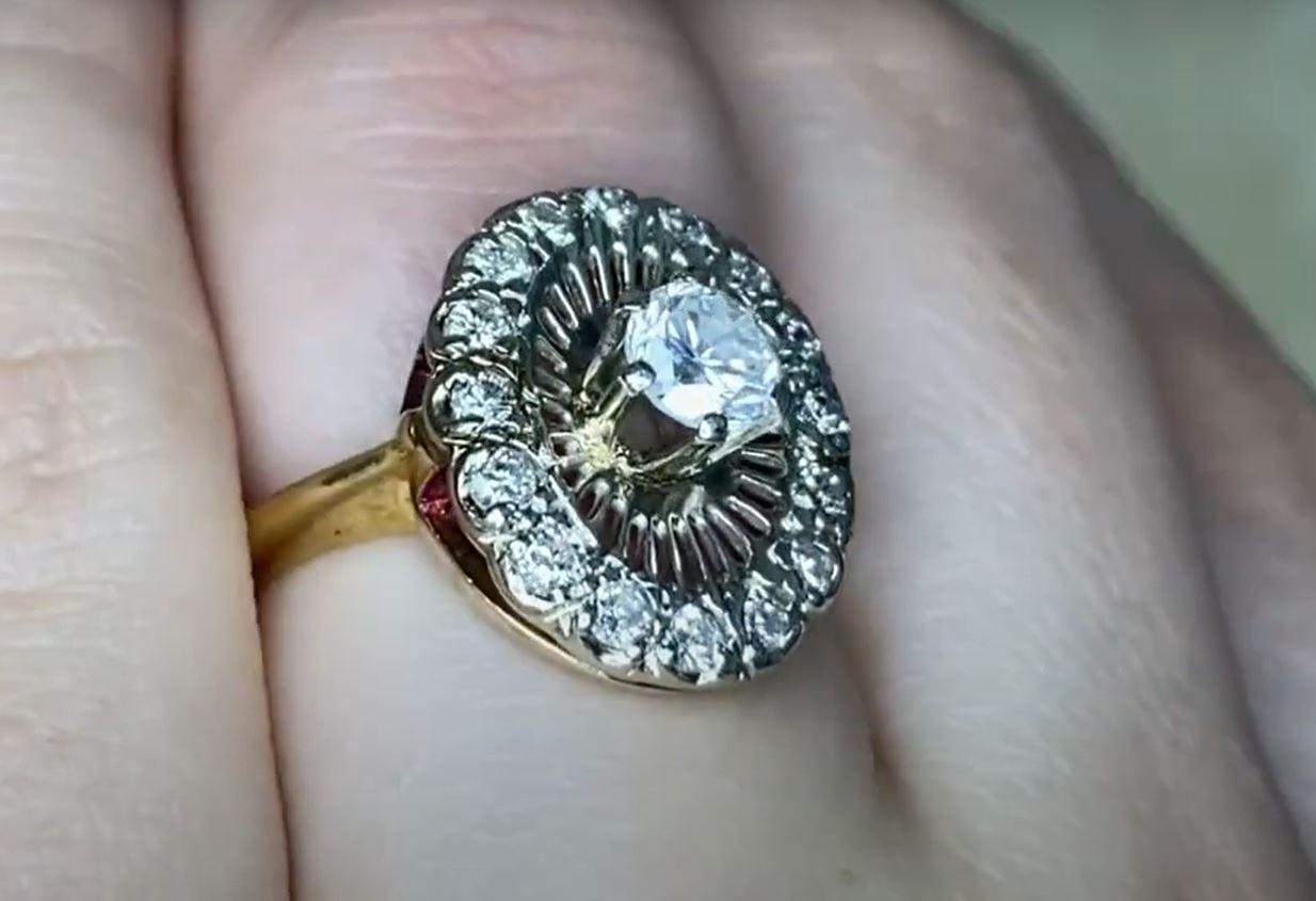 0.40ct Round Brilliant Cut Diamond Cocktail Ring, VS1 Clarity, 14k Yellow Gold In Excellent Condition For Sale In New York, NY