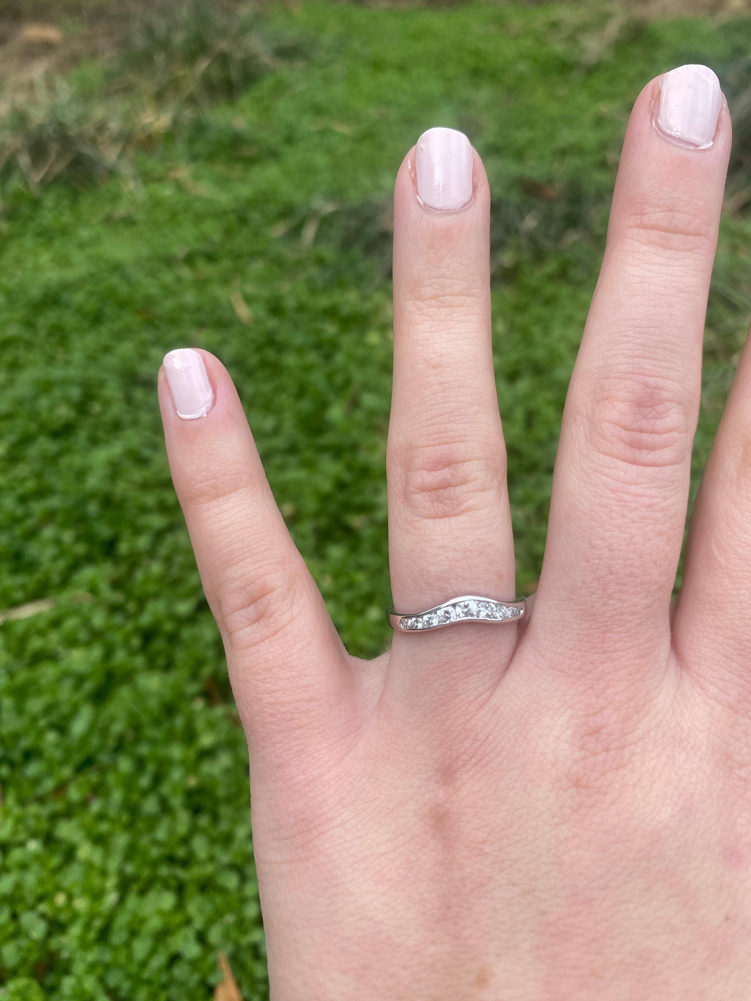 Women's or Men's 0.40ctw Curved Diamond Wedding Band, 14K White Gold, Ring Size 6.75, Diamond For Sale