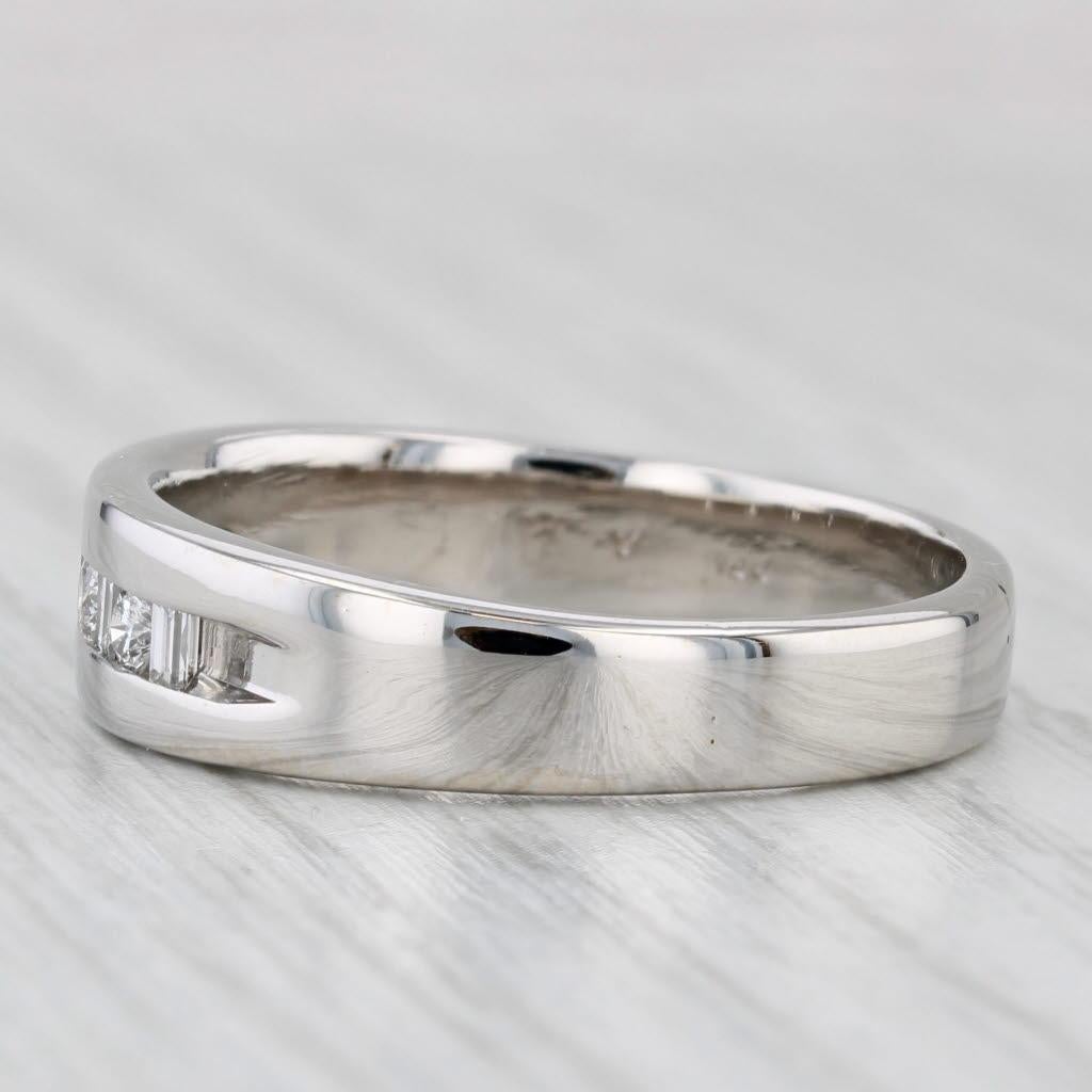 0.40ctw Diamond Men's Wedding Band 14k White Gold Size 12 Ring In Good Condition For Sale In McLeansville, NC