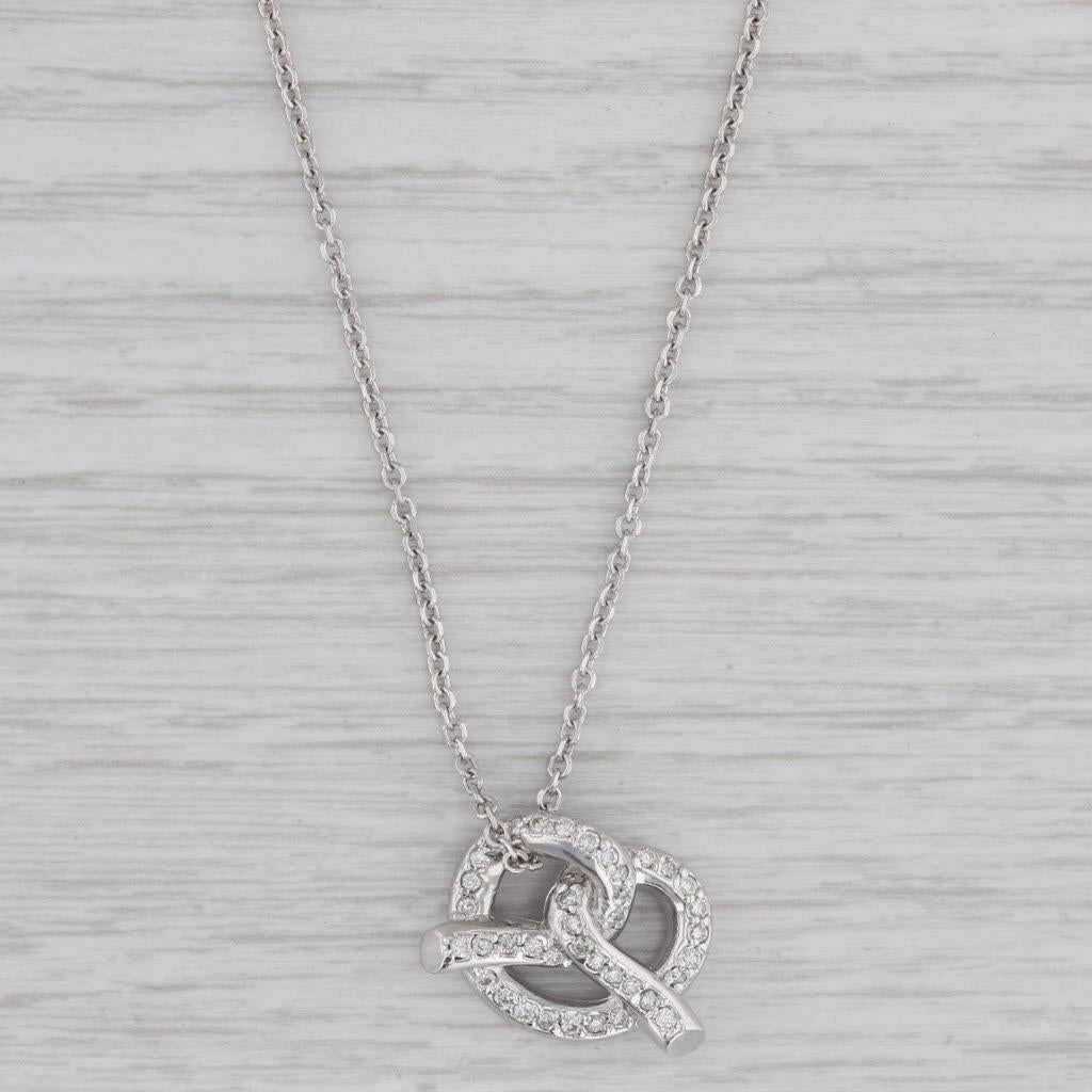 Informations sur les pierres précieuses :
- Diamants naturels -
Total des carats - 0.40ctw
Taille - Brilliante ronde
Couleur - G - H
Clarté - SI1 - I1

Métal : Or blanc 14k 
Poids : 7,3 grammes 
Timbres : 14k
Style de chaîne : Chaîne en