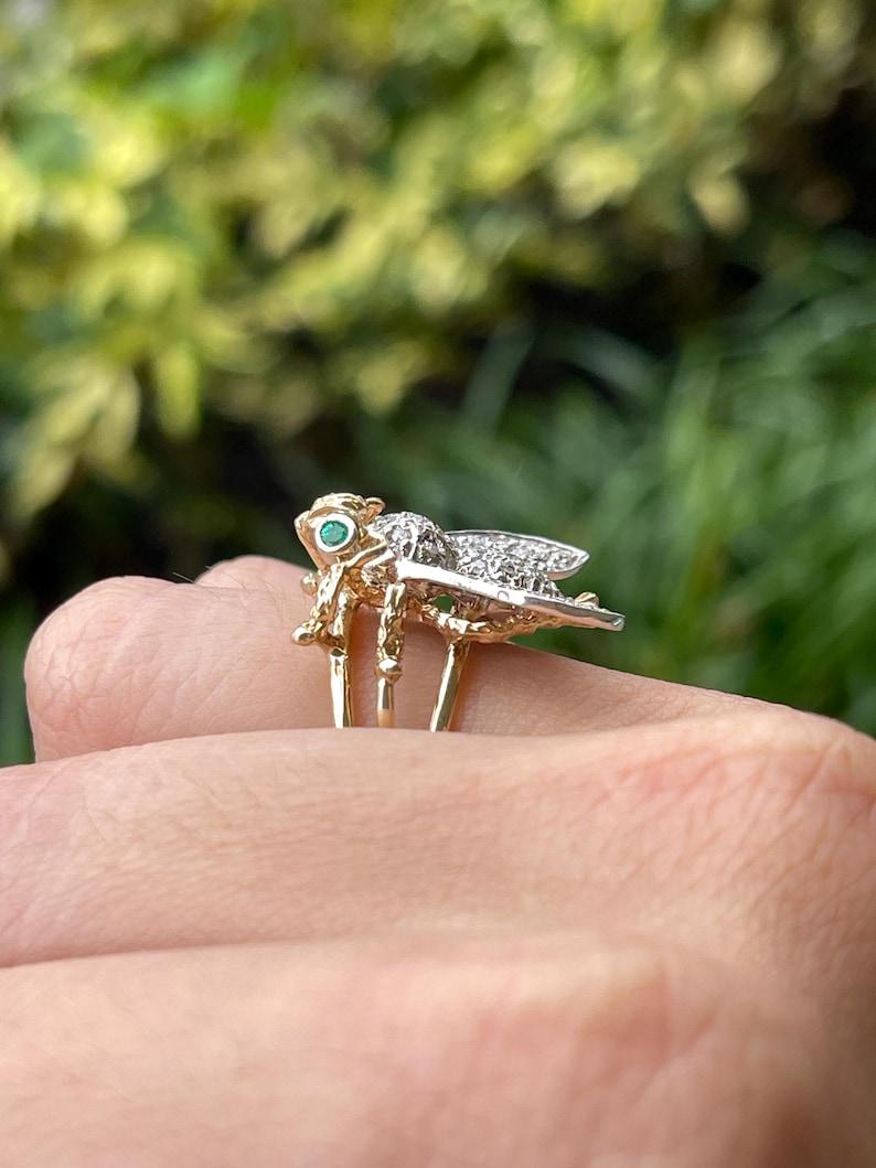 Anello ape con smeraldo e diamante bicolore da 0,40tcw 14K - Greene & Greene Greene 585 Gold in vendita 2