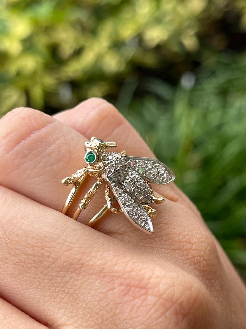 Anello ape con smeraldo e diamante bicolore da 0,40tcw 14K - Greene & Greene Greene 585 Gold in vendita 3
