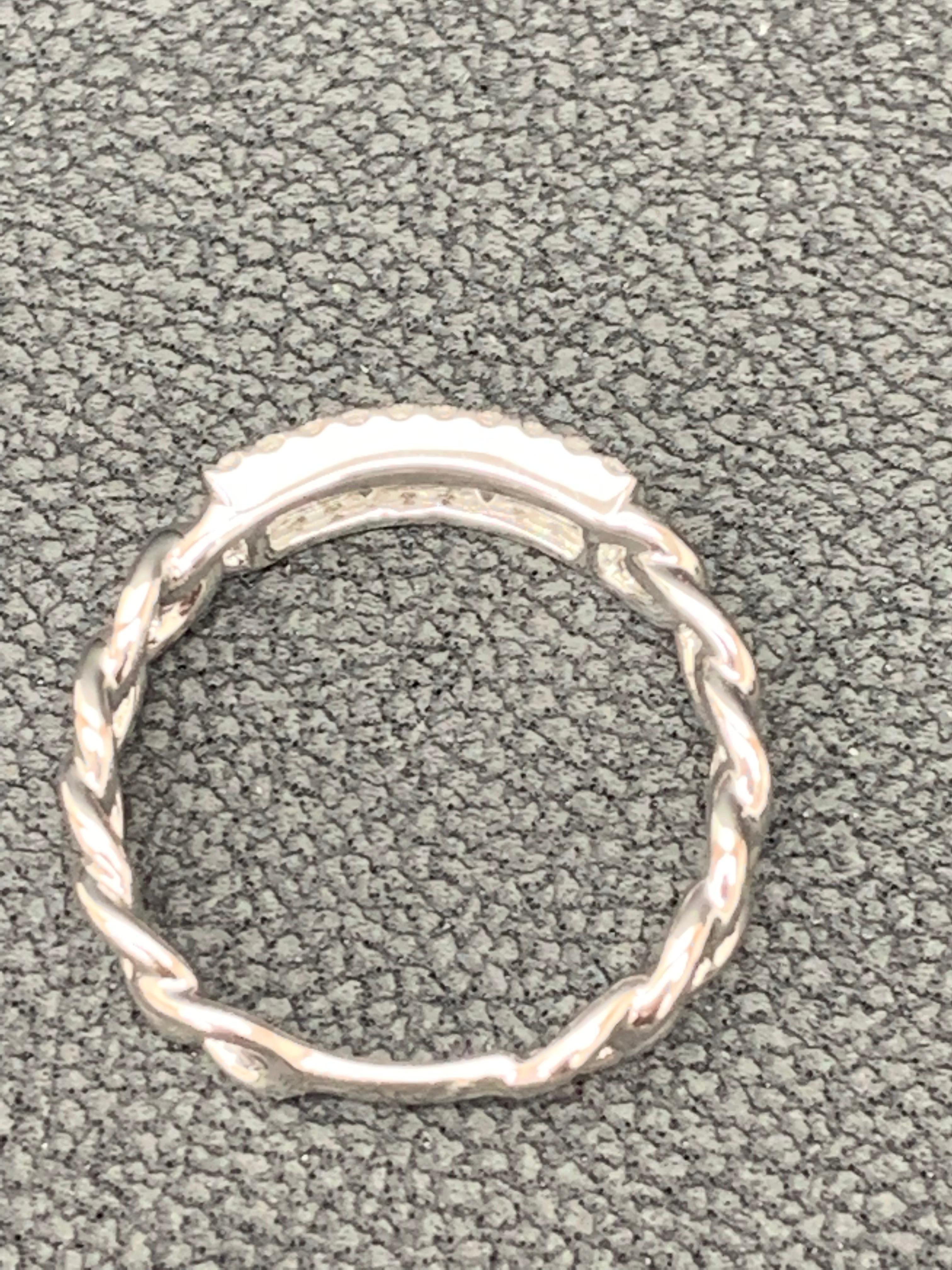 0,41 Karat Baguette-Diamant-Mode-Ring aus 18 Karat Weißgold im Angebot 10