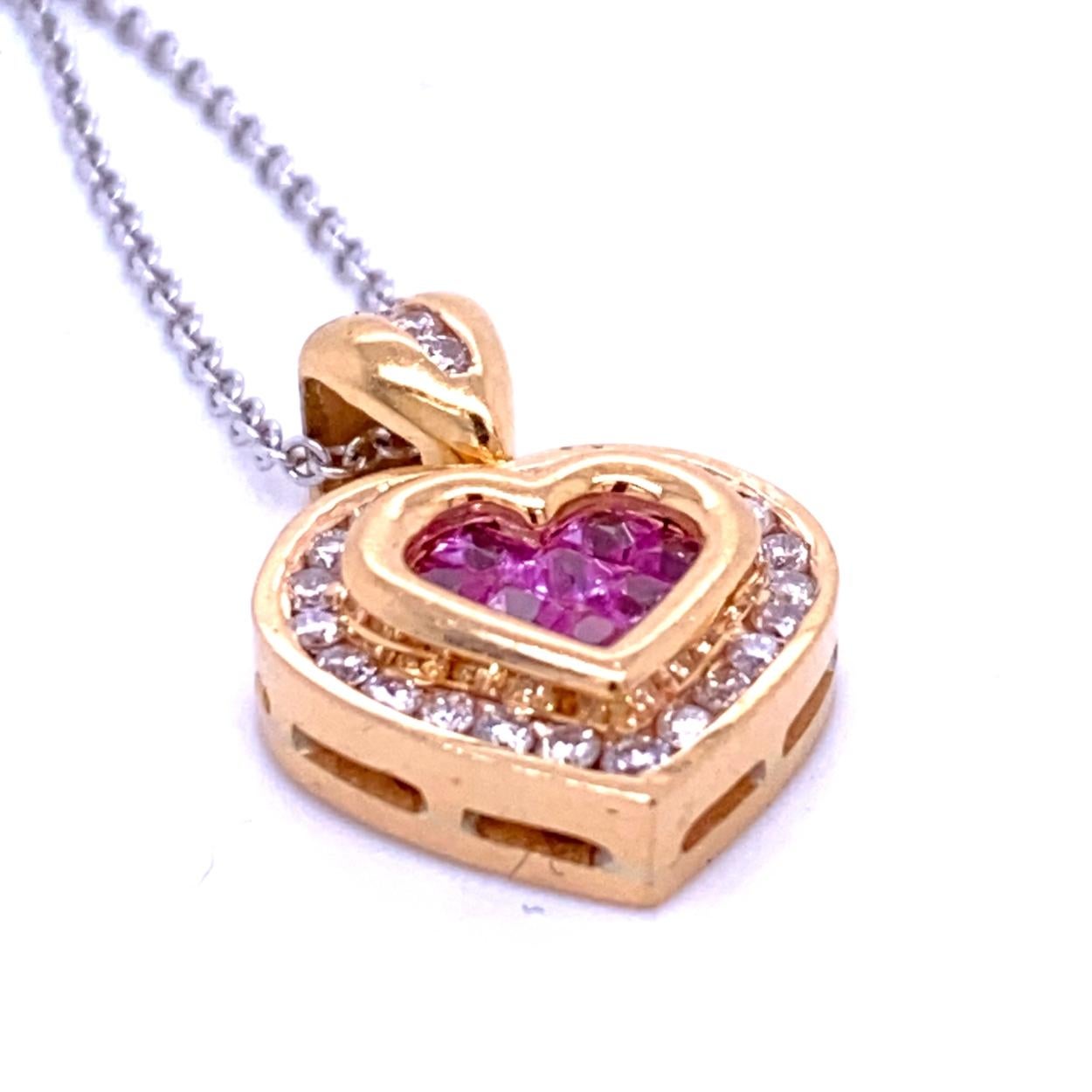 Contemporary 0.41 Carat Diamond/0.41 Carat Pink Sapphire 18K Gold Hearts Pendant Necklace For Sale