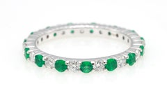 0.41 Carat Natural Vivid Green Sapphire Round Diamond Ring