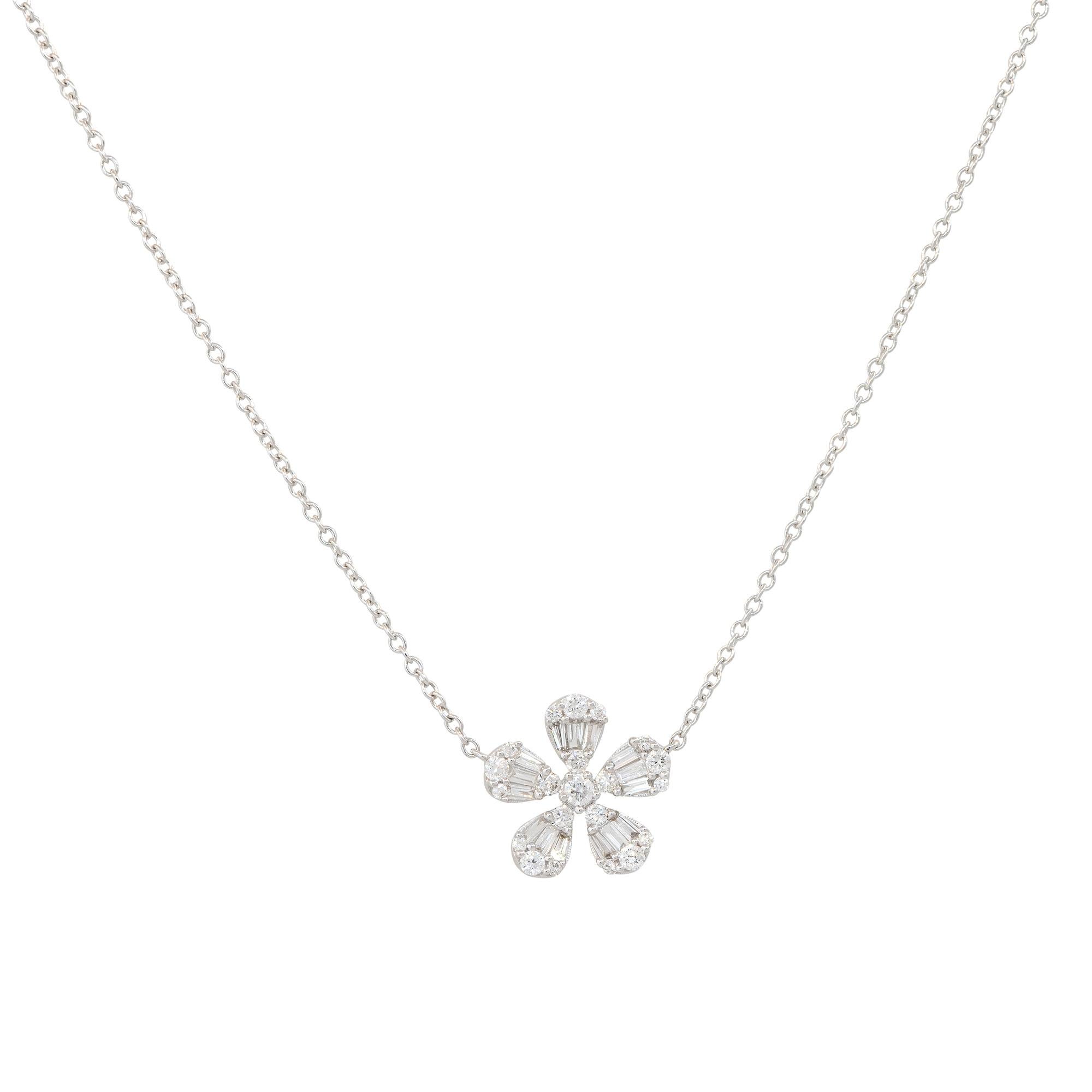 0,41 Karat Pave Diamond Flower Halskette 18 Karat Vorrätig (Moderne) im Angebot